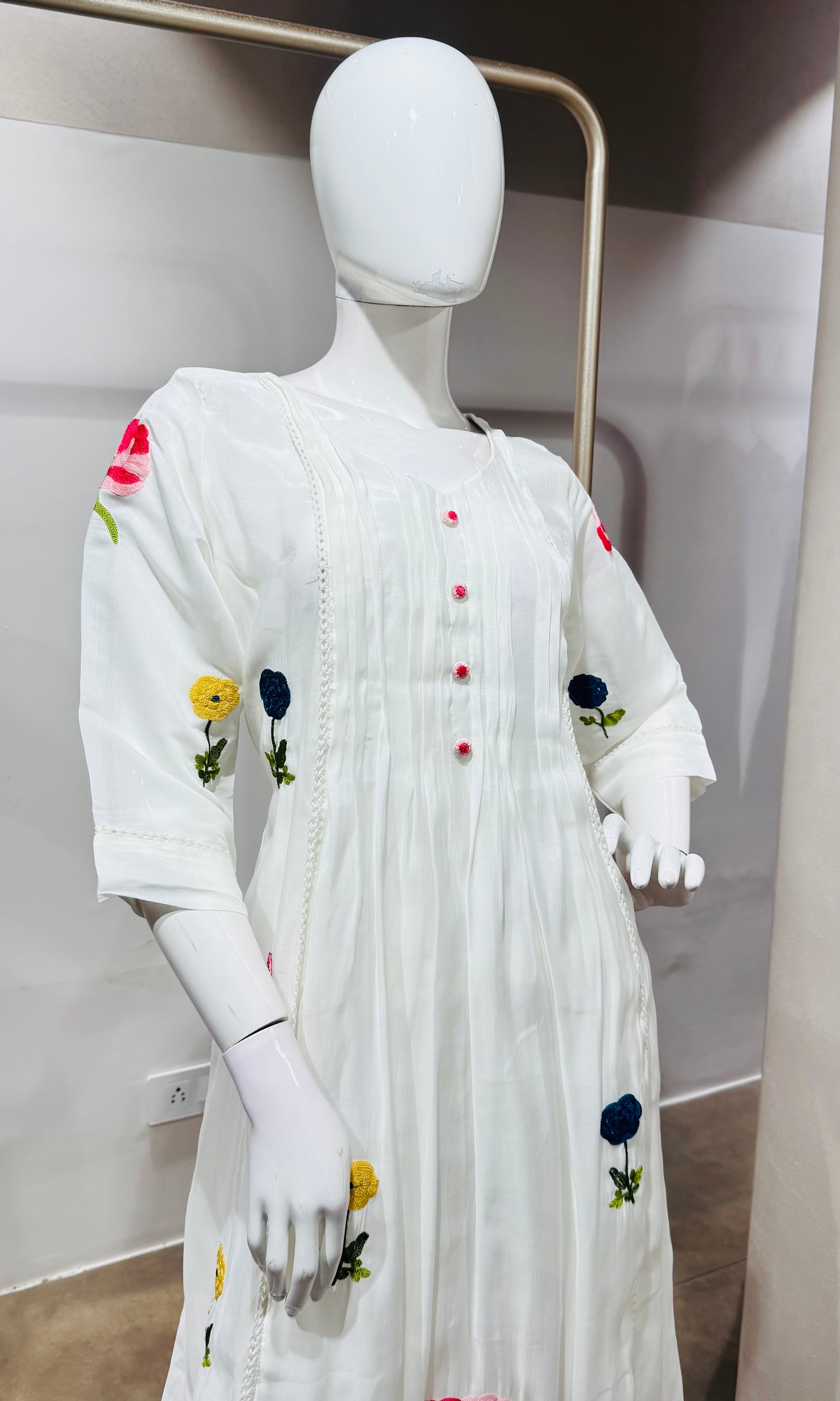 White Floral Kurta Pant Set with Dupatta