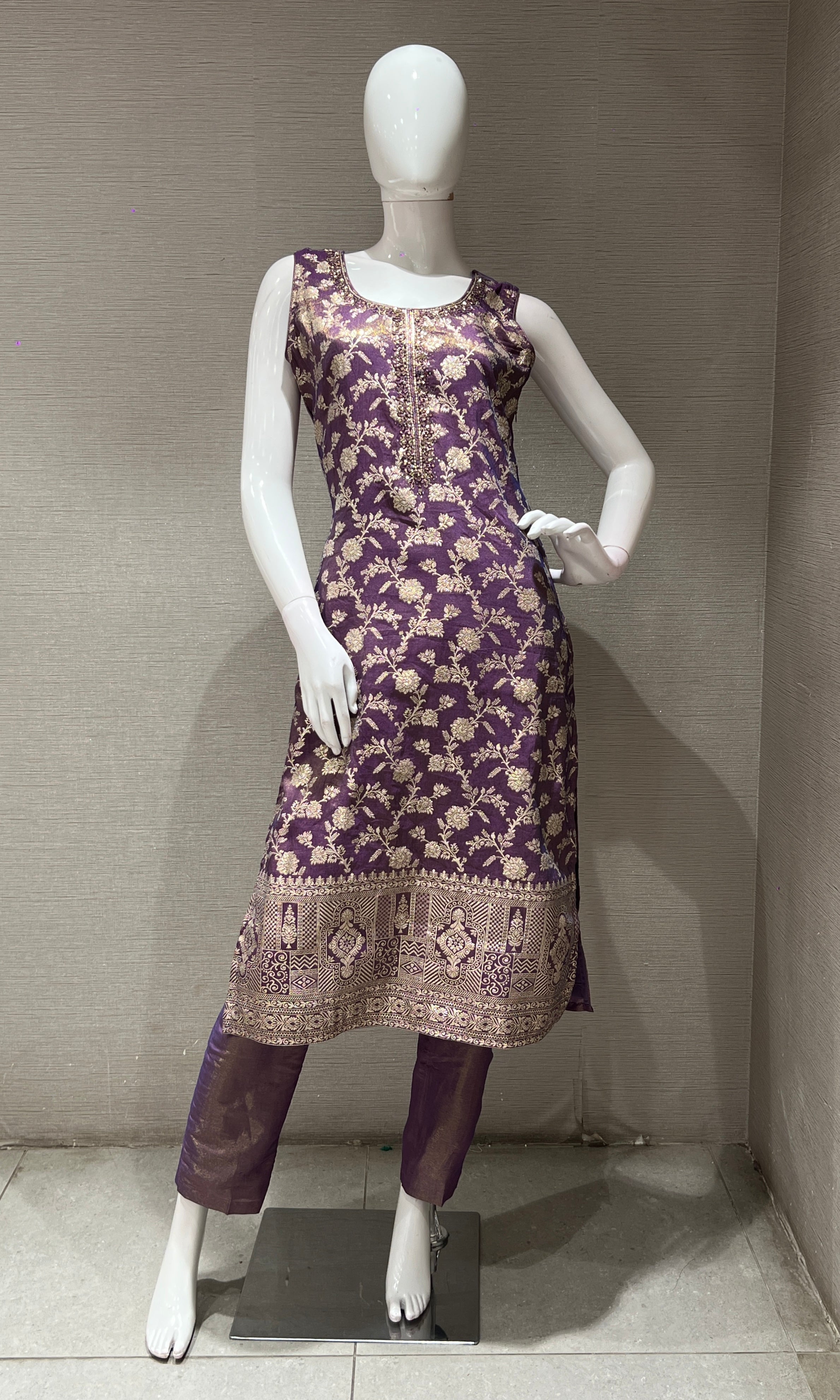 Light purple golden banarasi kurta set