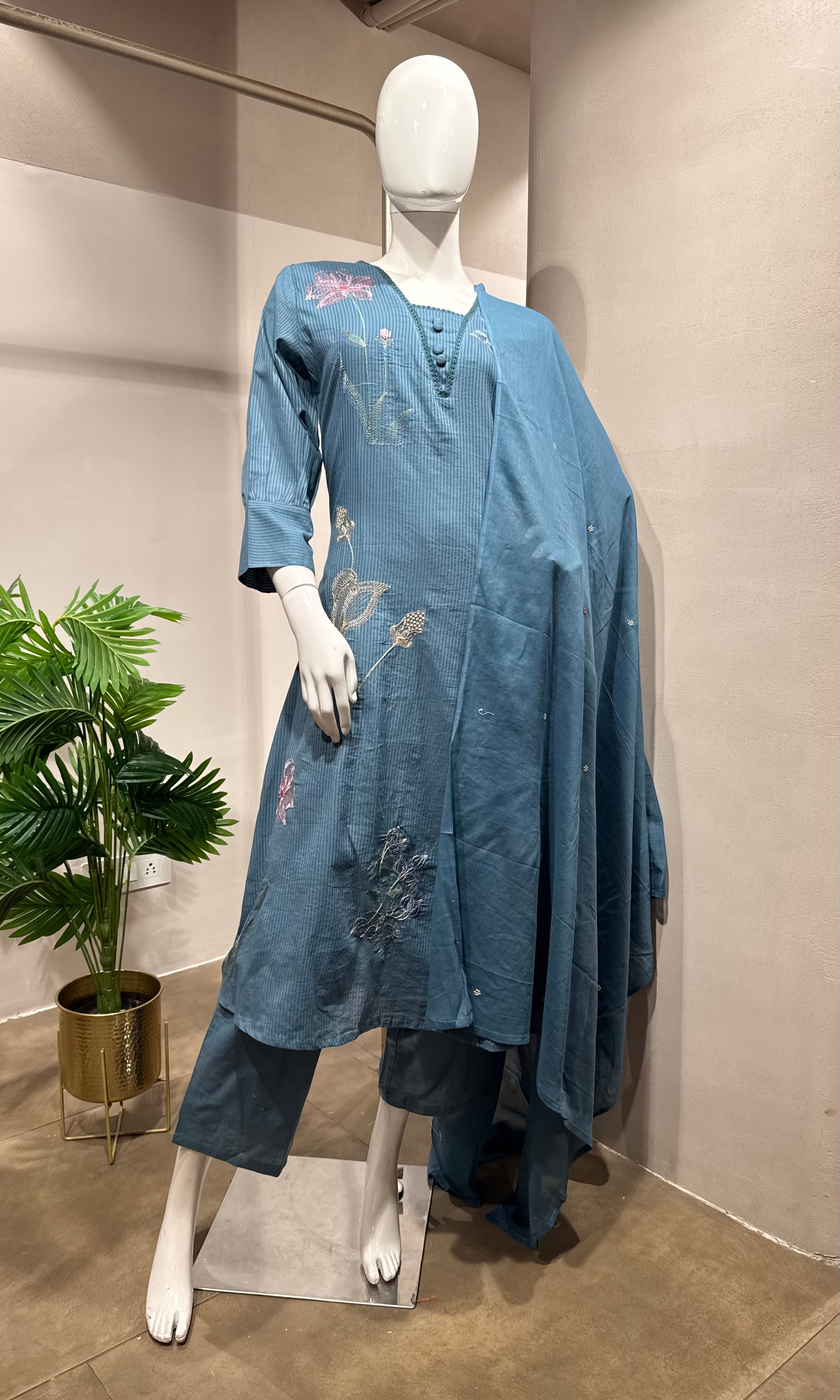 Light blue floral print kurta set