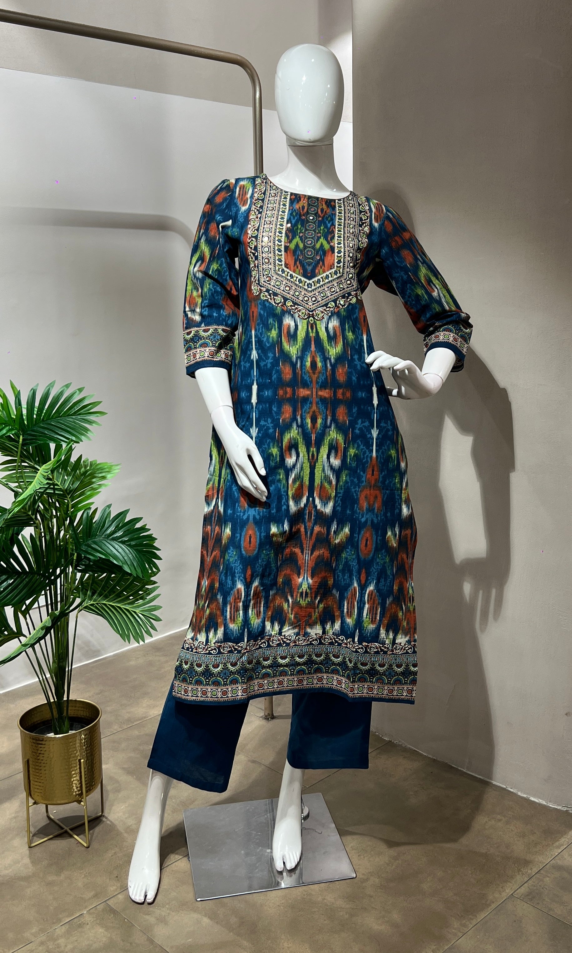 BLUE ETHNIC PRINTED KURTA SET