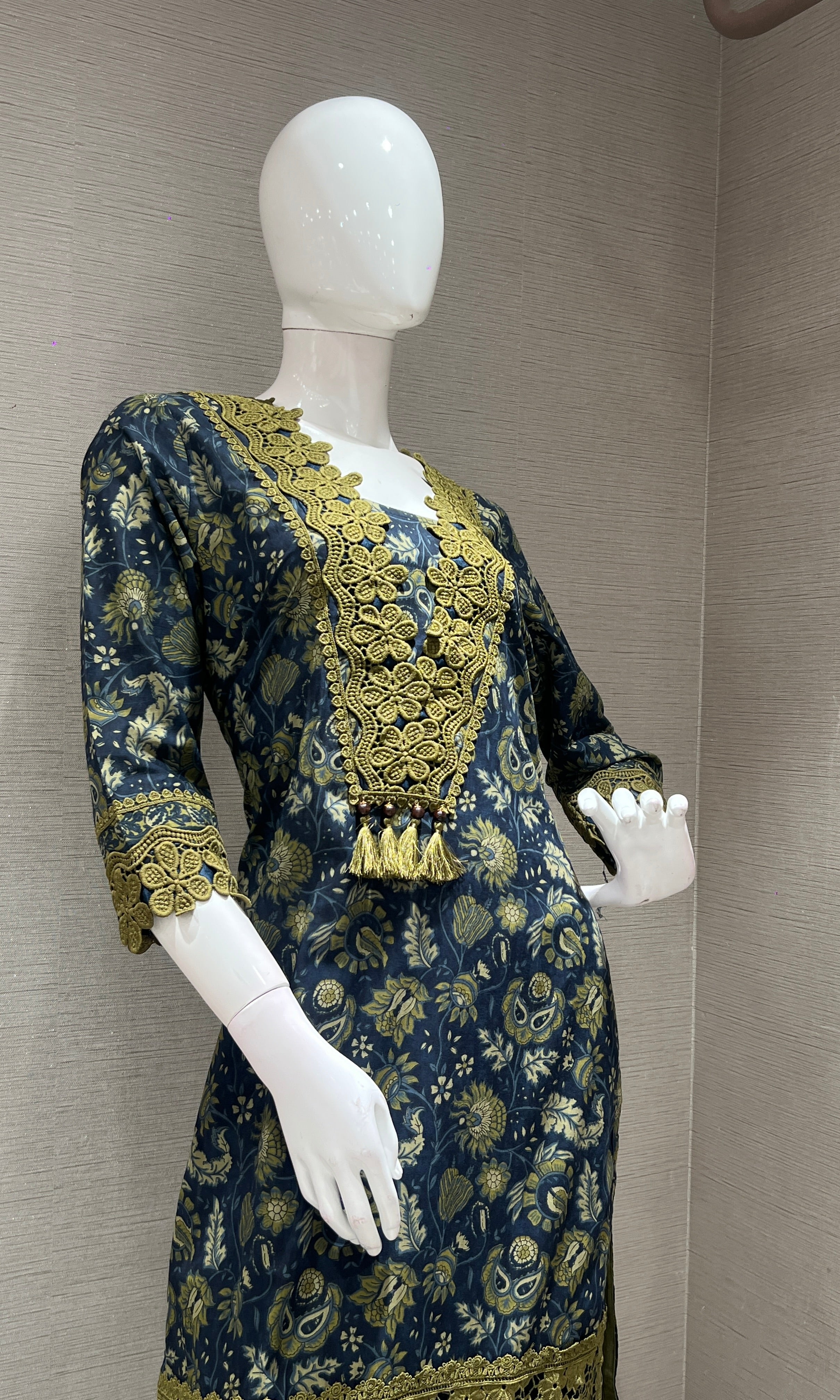 Blue FLORAL EMBROIDERED KURTA SET