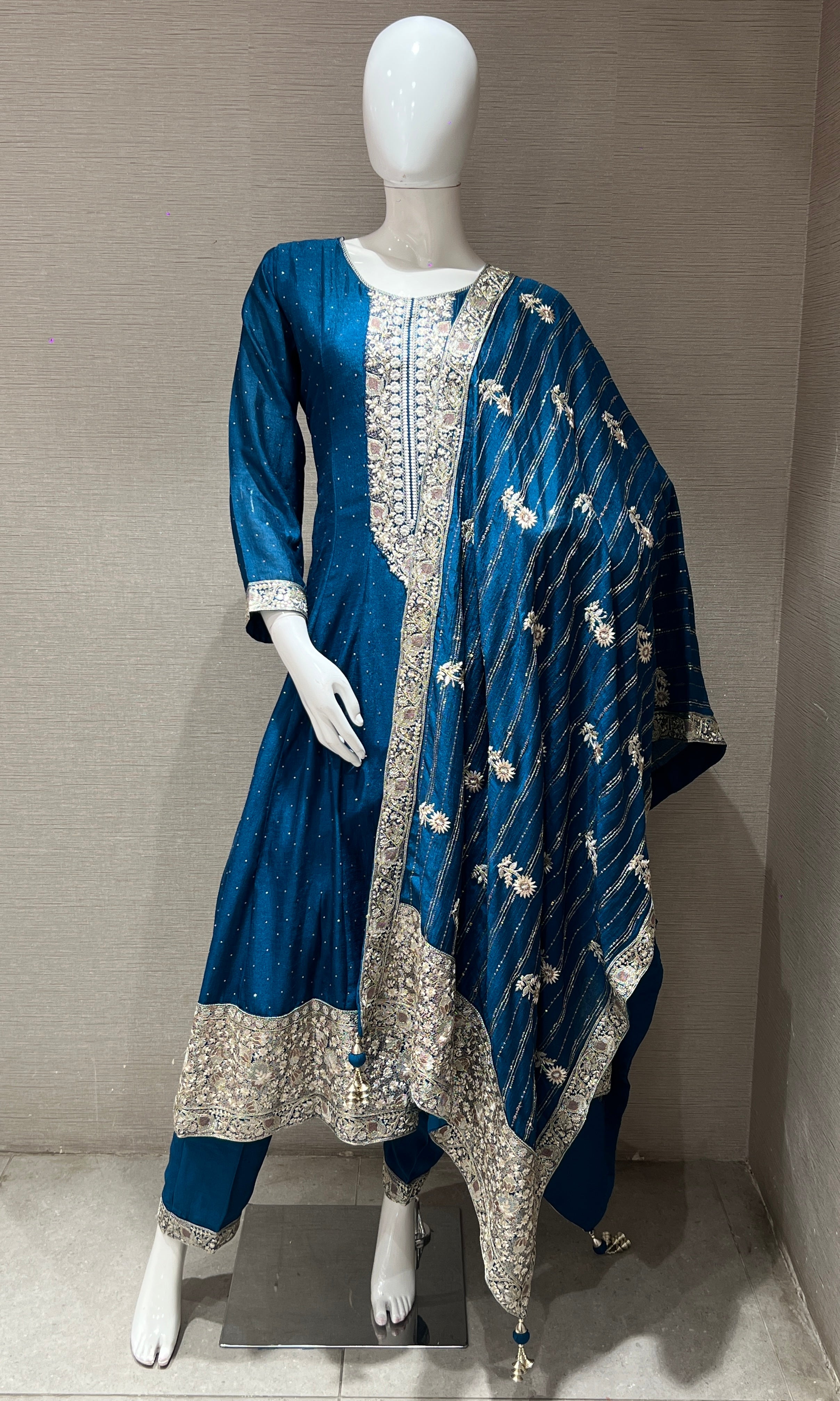 Blue Graceful Anarkali Kurta Set with Dupatta