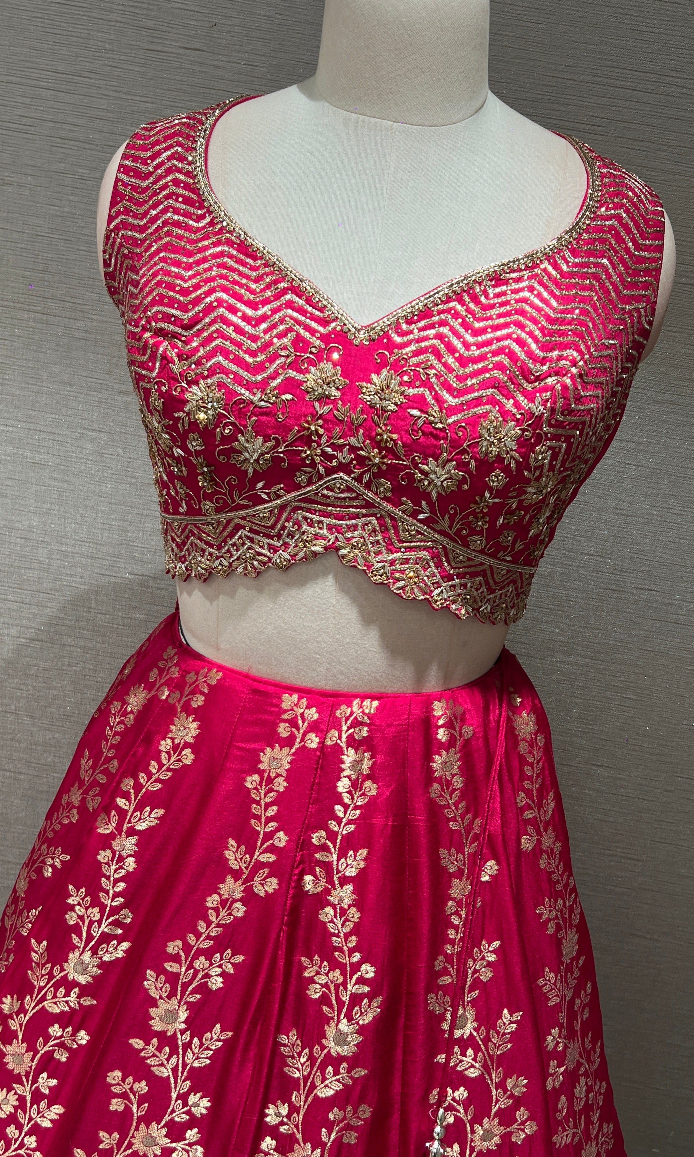 Rani pink GOLDEN BANARASI Lehenga
