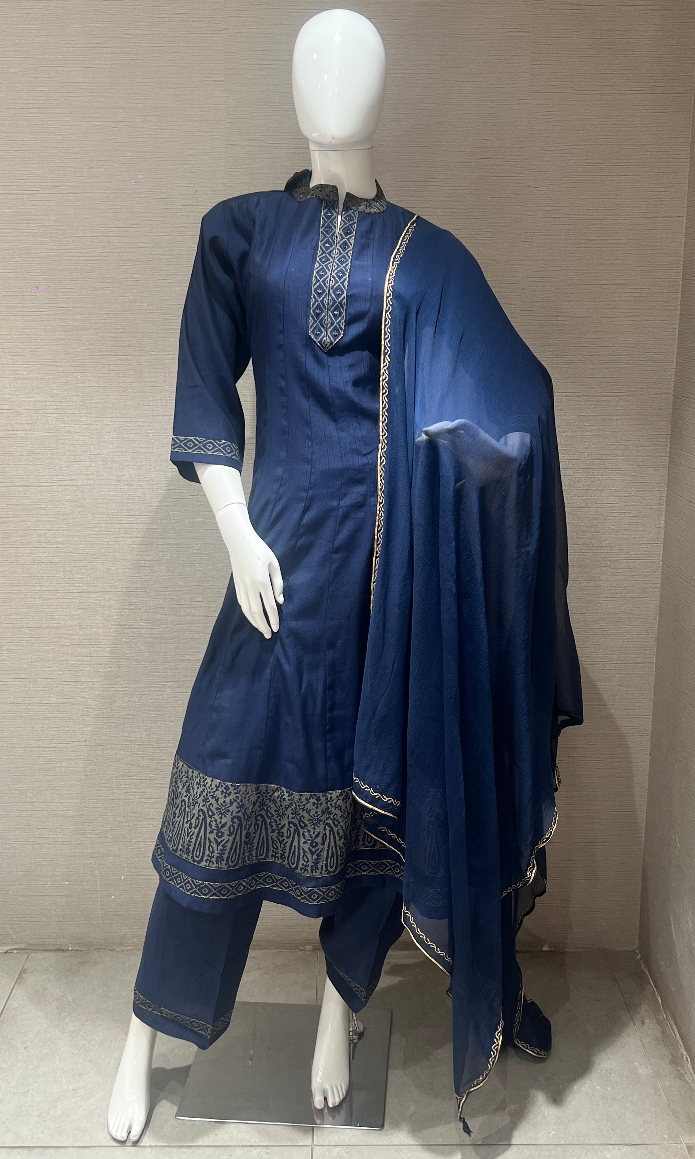 Navy blue ethnic kurta set