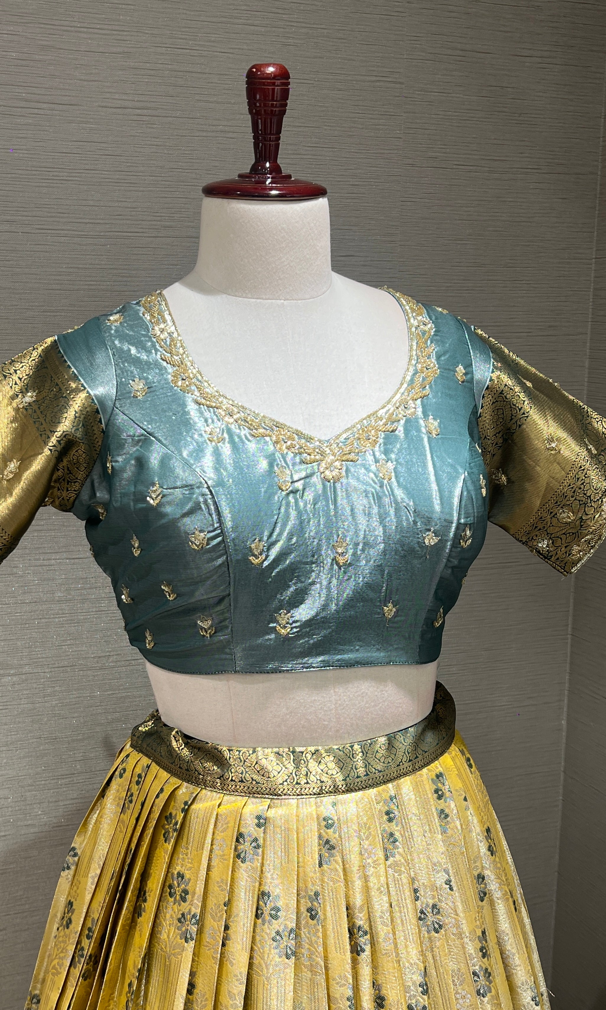 Green AND YELLOW FLORAL BANARASI LEHENGA