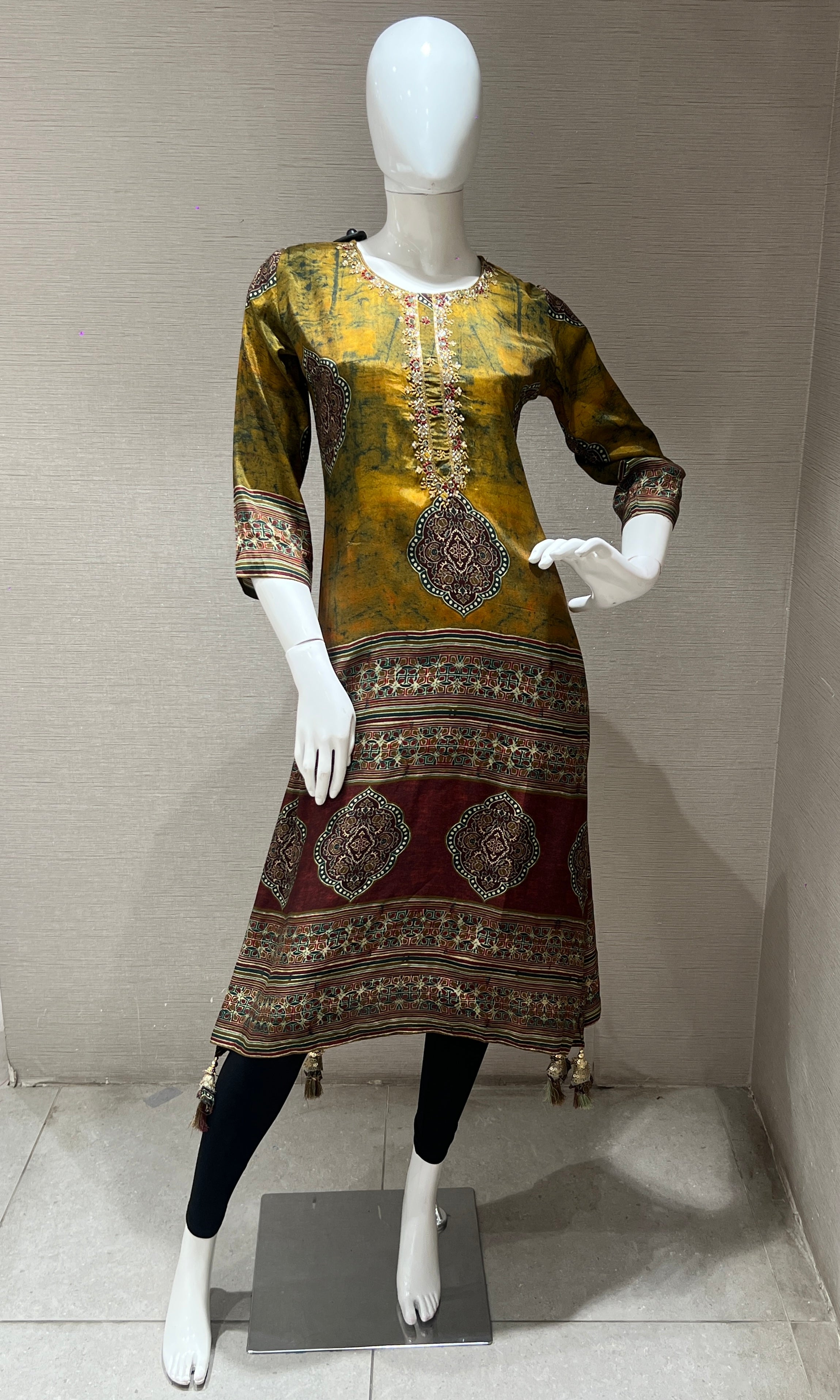 Mehandi green and maroon kurti top