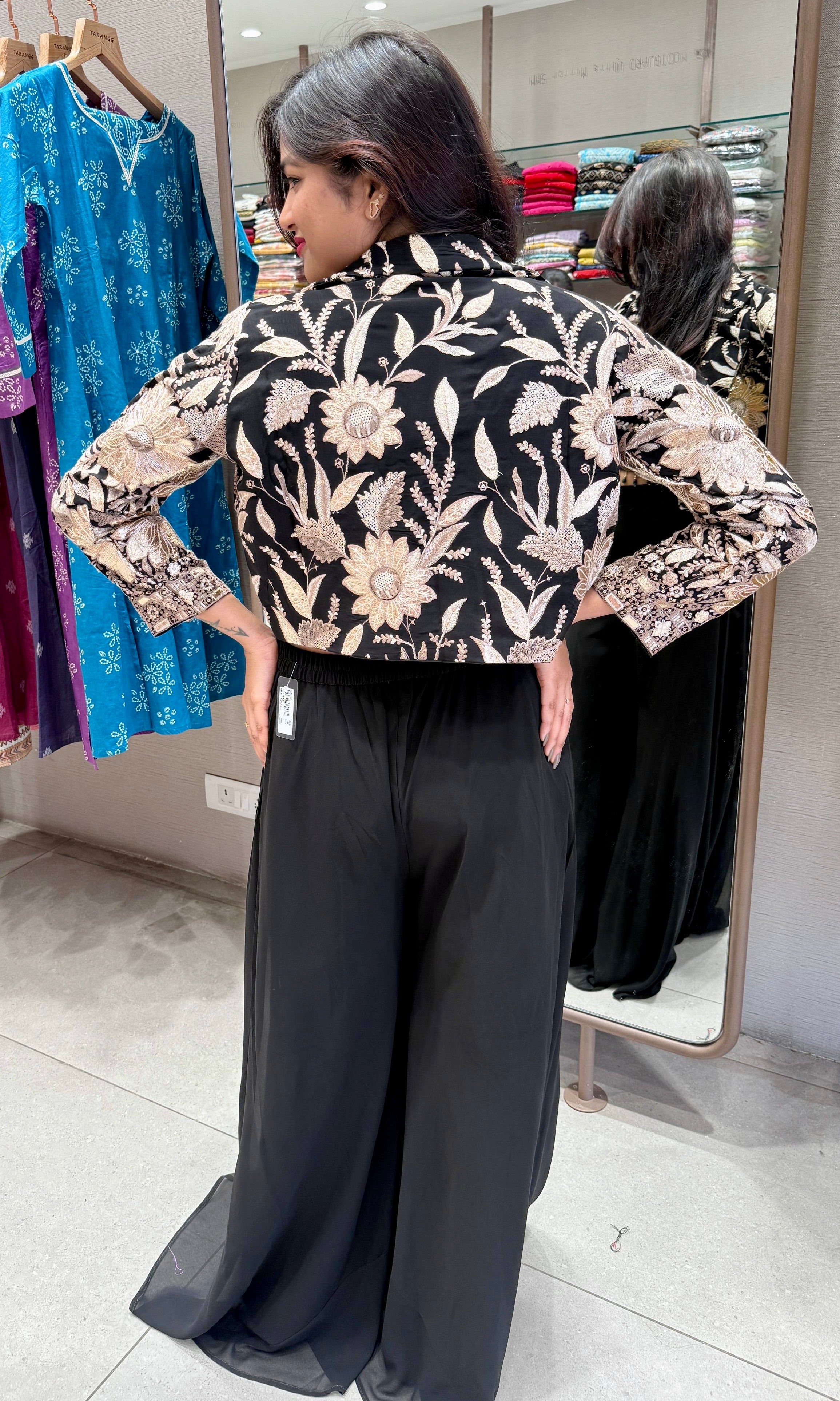 Golden Black palazzo with essemble jacket