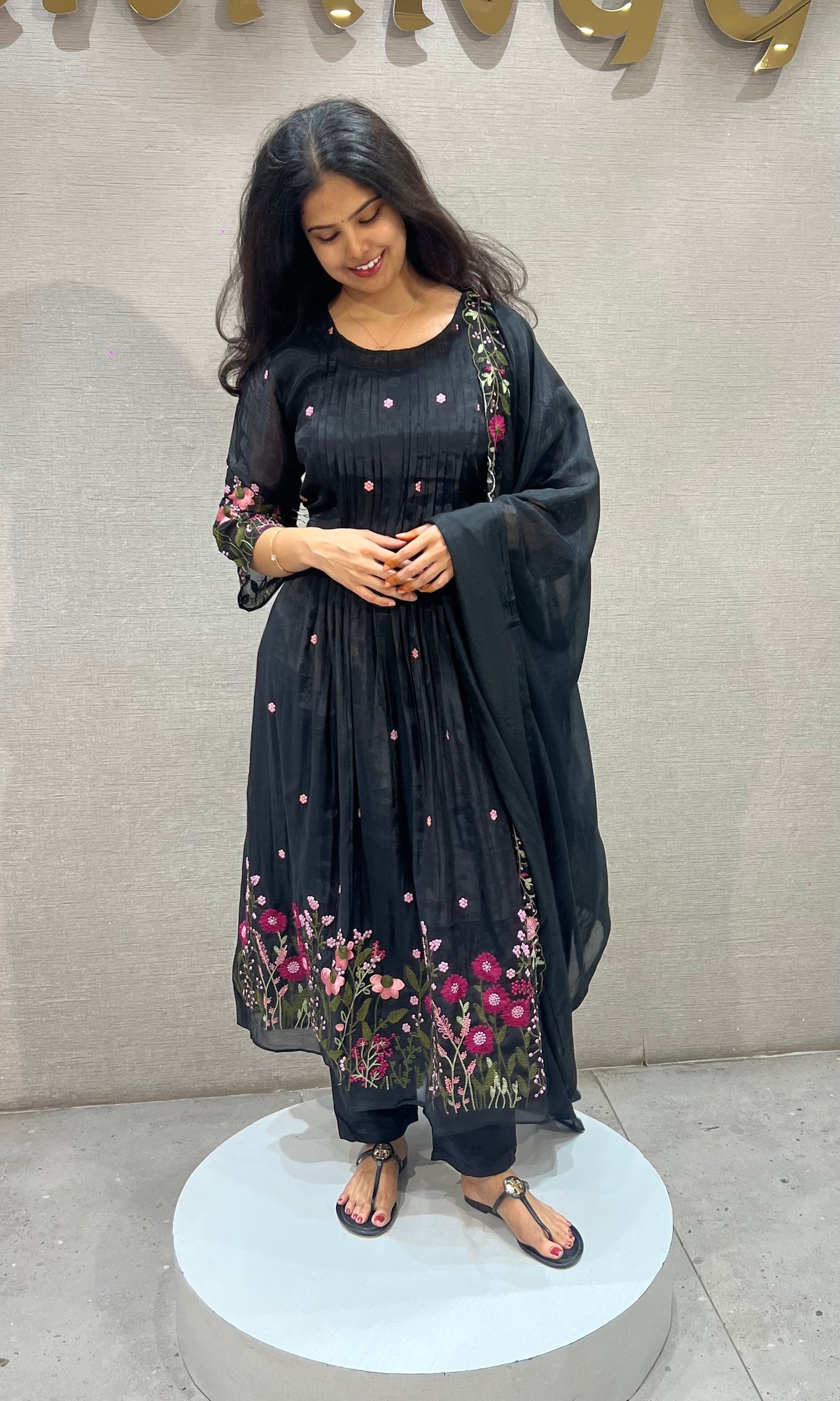 Black mul chanderi floral embroidery kurta set with dupatta