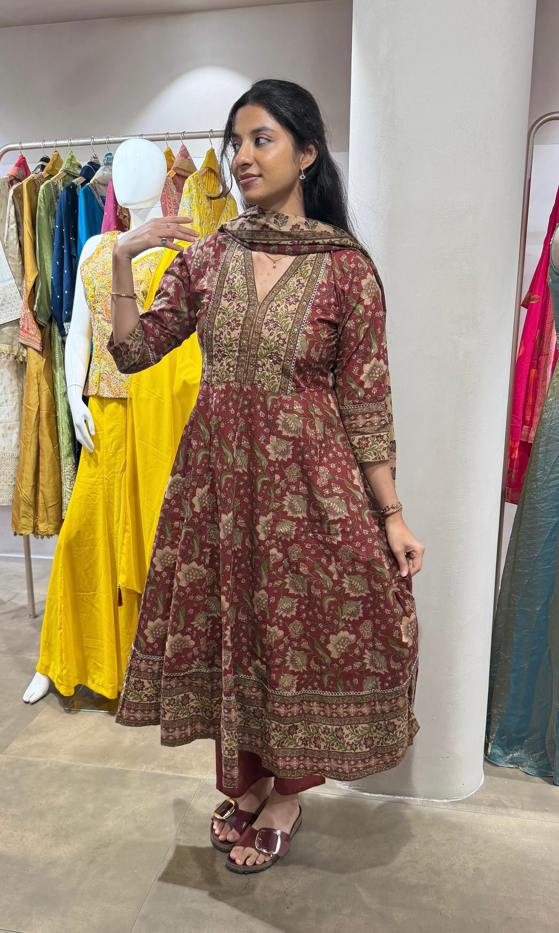 MAROON ETHNIC PRINTED KURTA SET