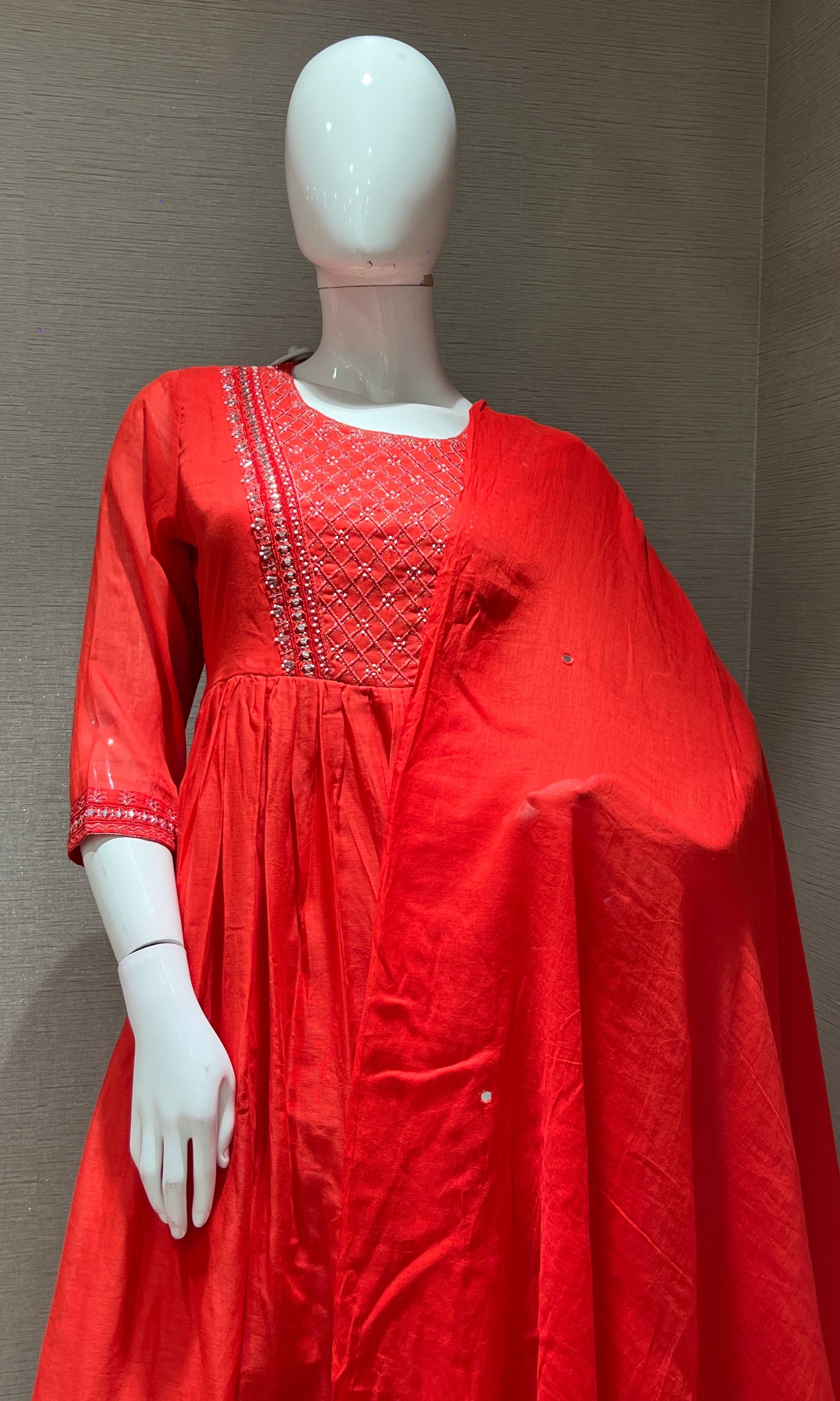 Red EMBROIDERED MUL CHANDERI kurta set