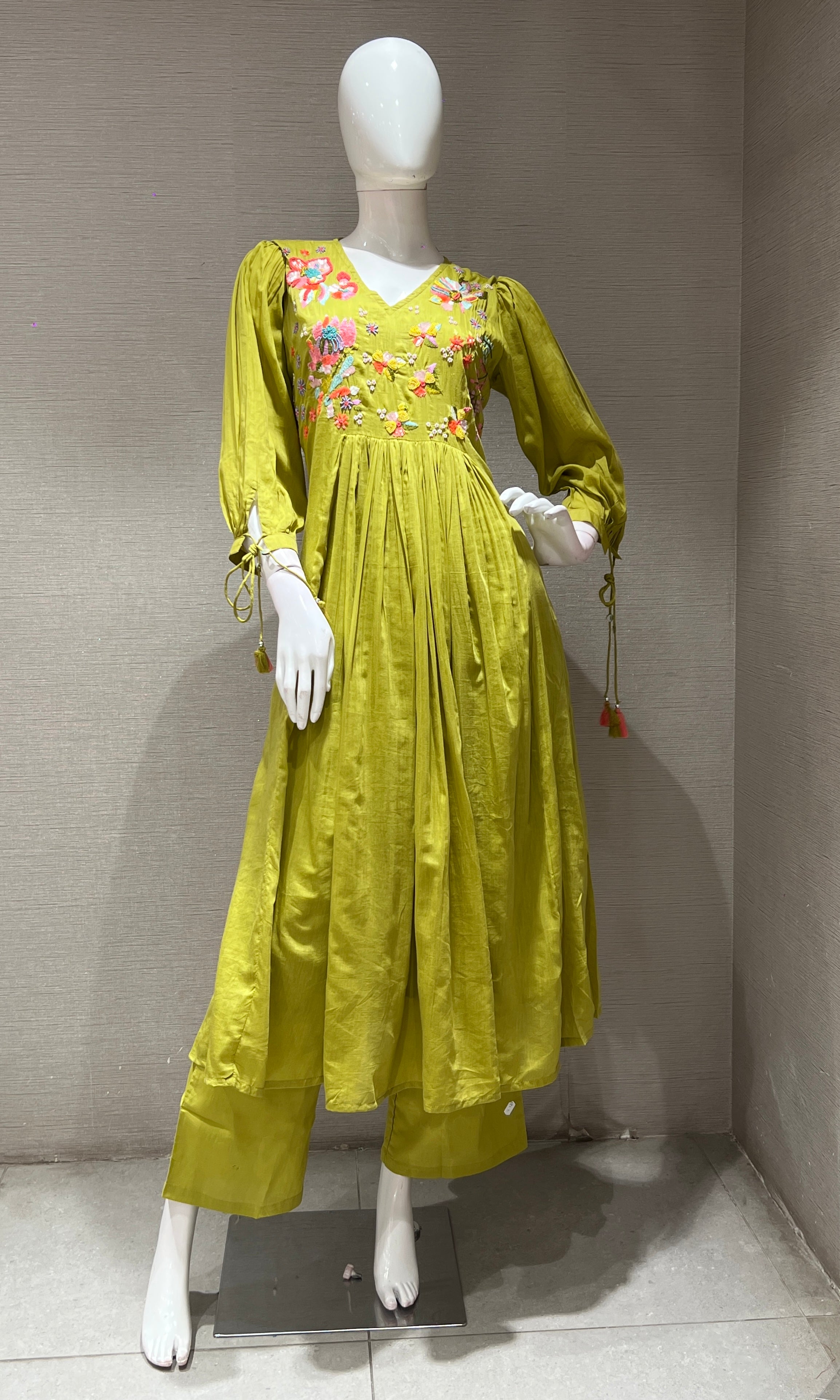 Green FLORAL MUL CHANDERI kurta set