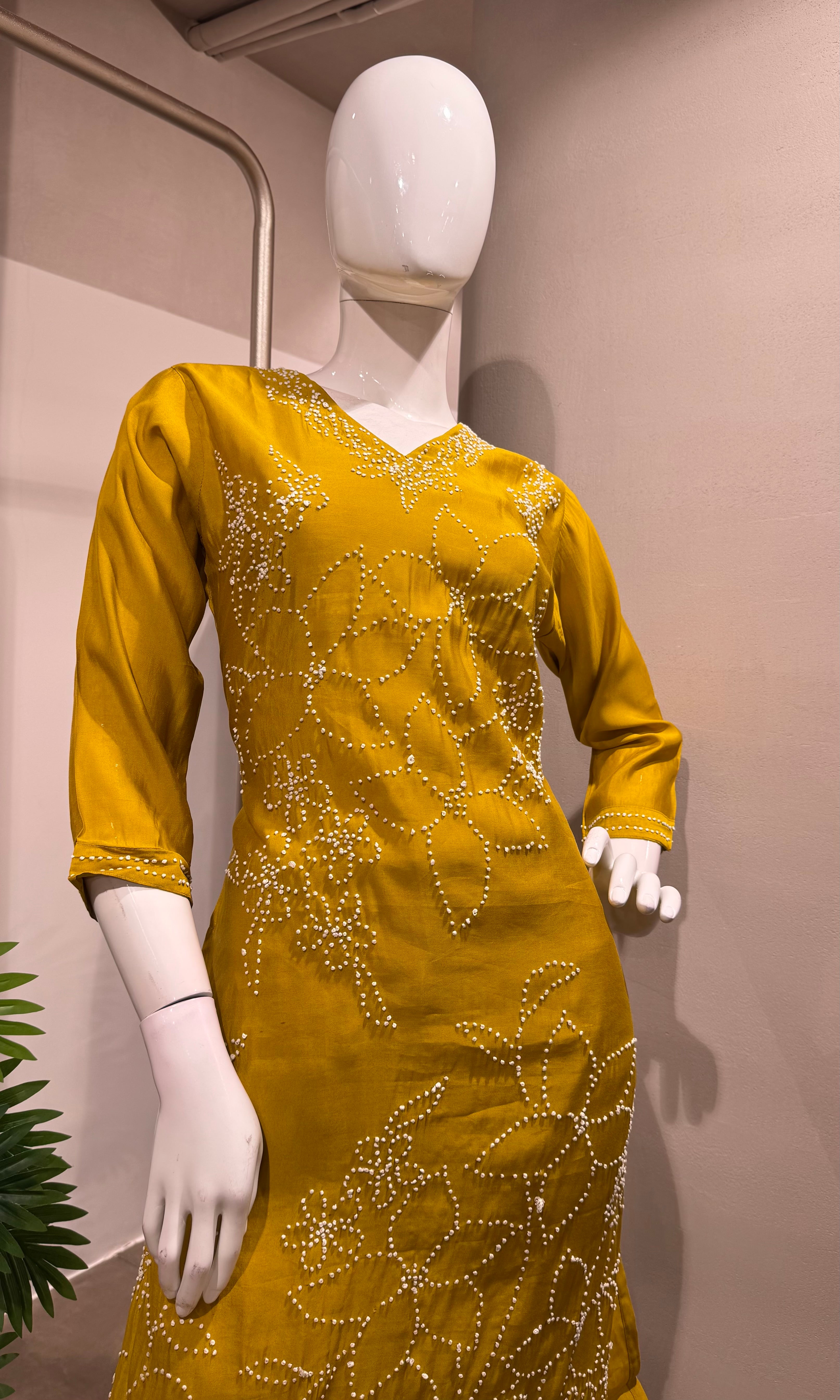 MUSTARD FLORAL EMBROIDERED KURTA SET