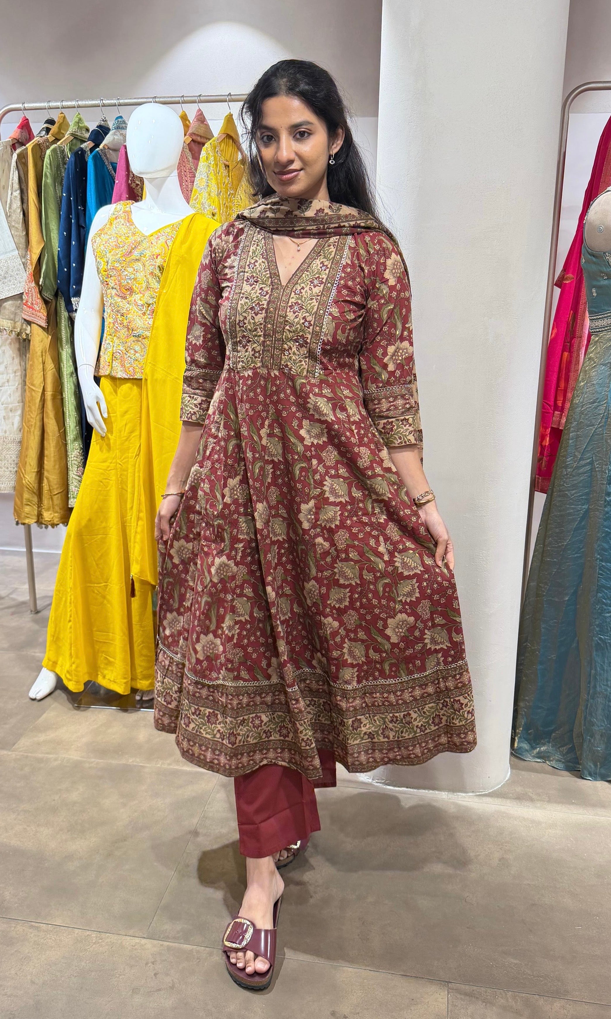 MAROON ETHNIC PRINTED KURTA SET