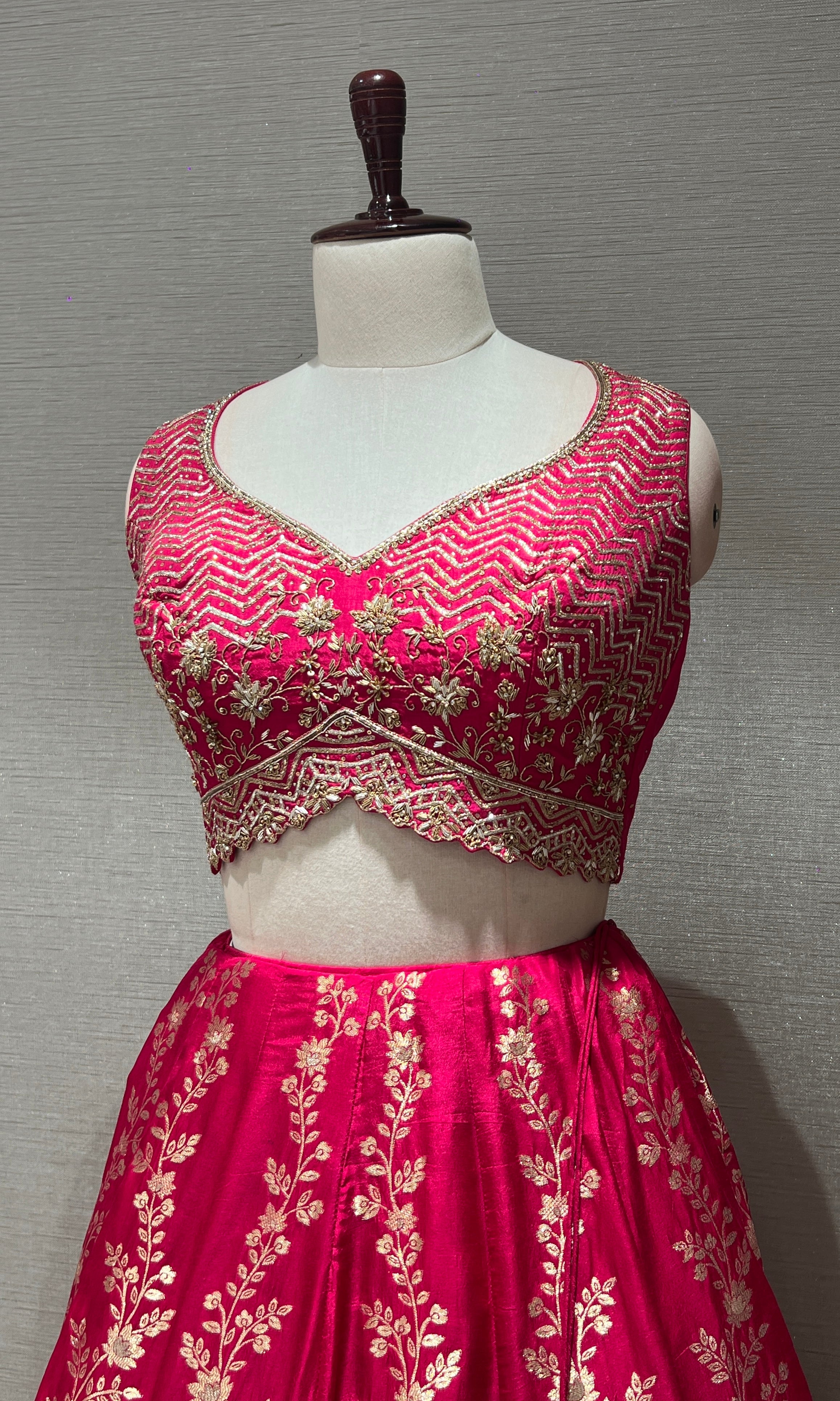 Rani pink GOLDEN BANARASI Lehenga