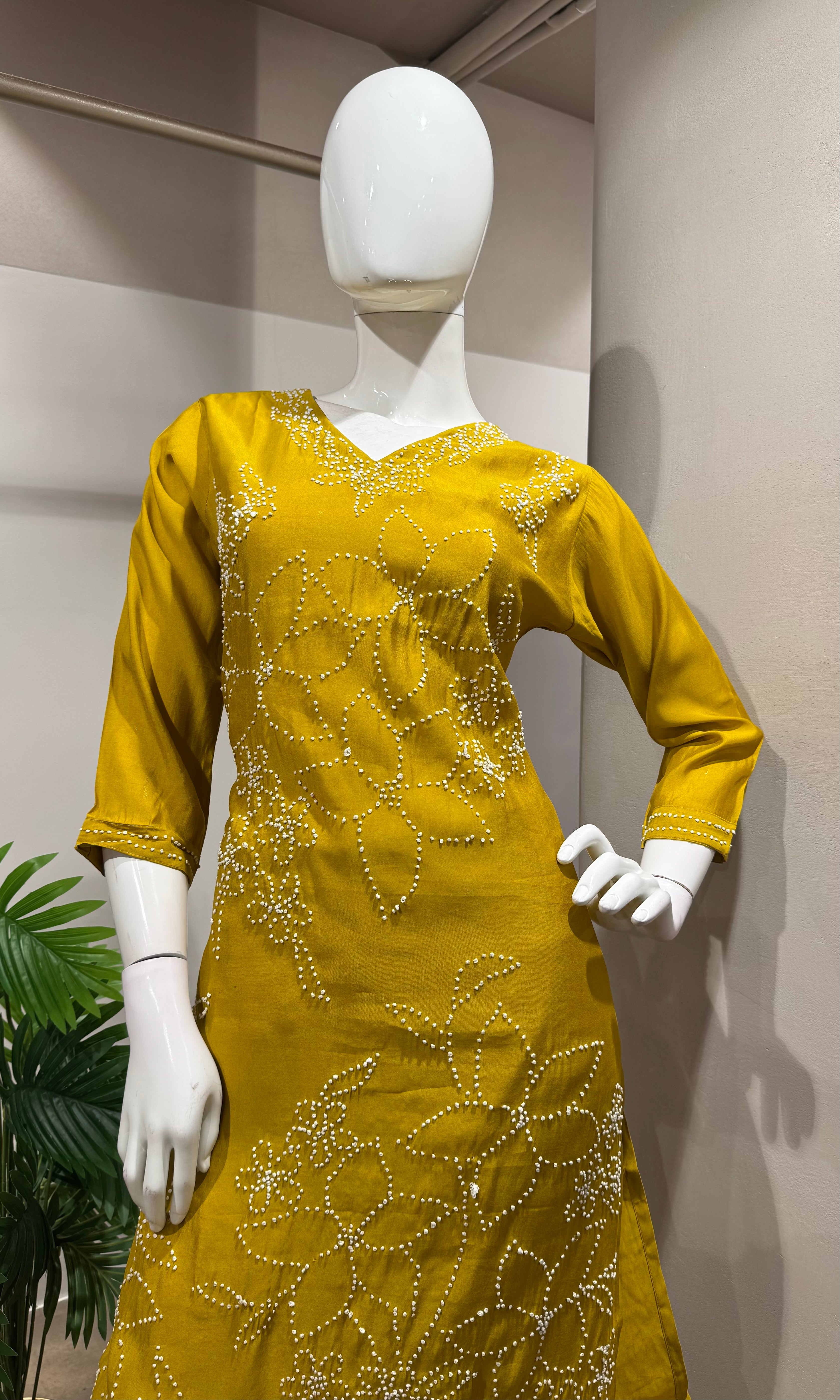 MUSTARD FLORAL EMBROIDERED KURTA SET