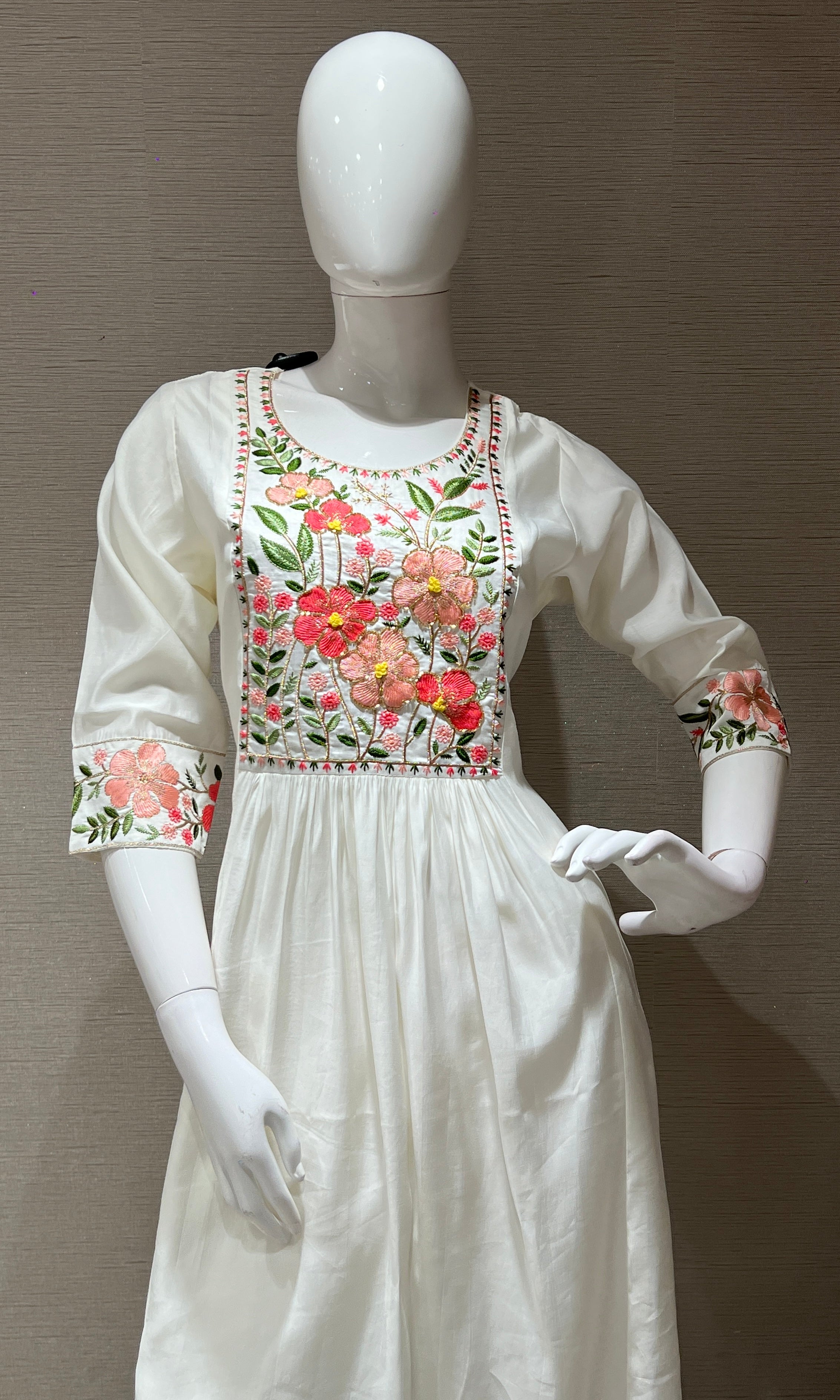 Cream Floral Charm Mul Chanderi kurta set