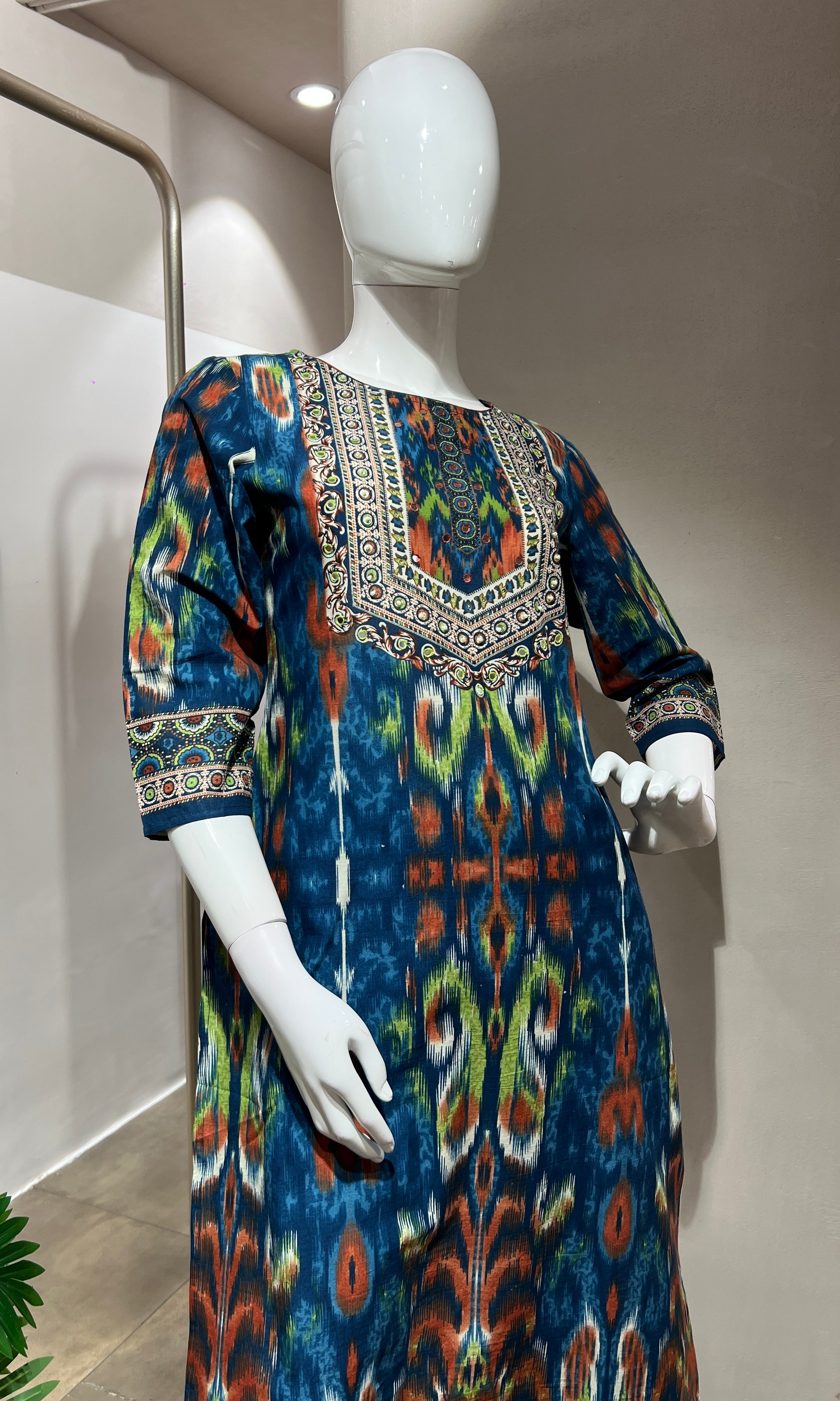 BLUE ETHNIC PRINTED KURTA SET