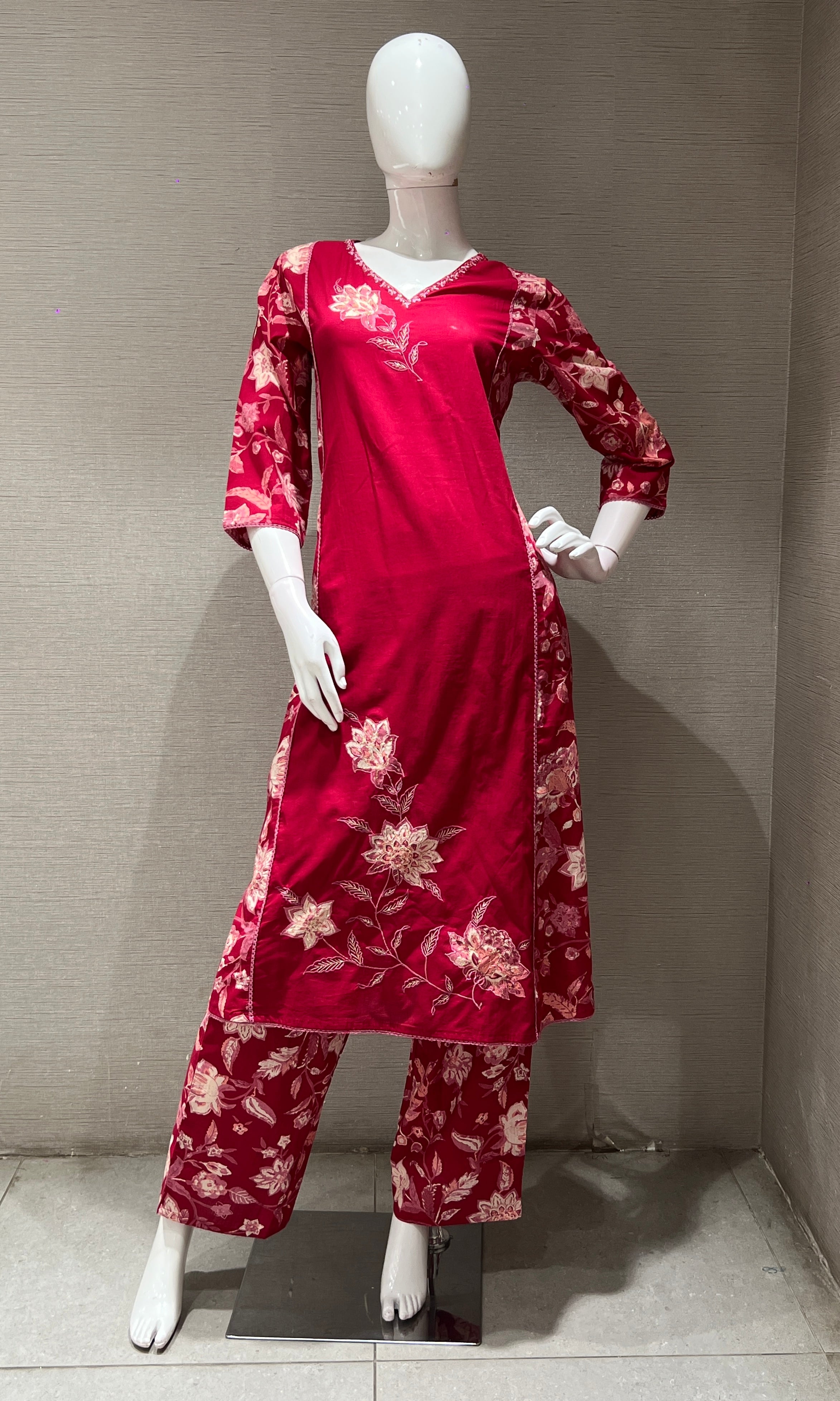 RANI FLORAL MOTIF PRINTED KURTA SET