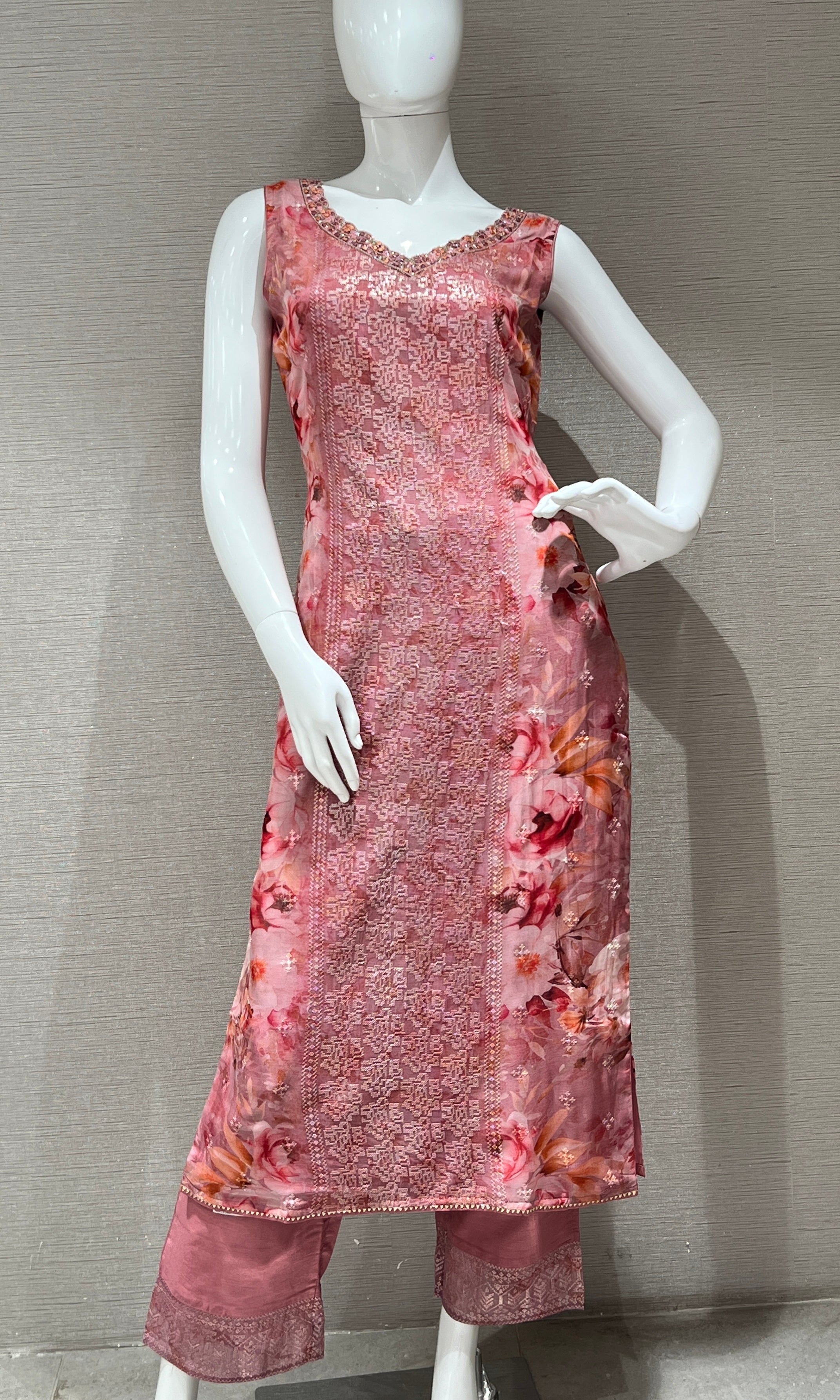 Onion pink Kurt set with printed dupatta