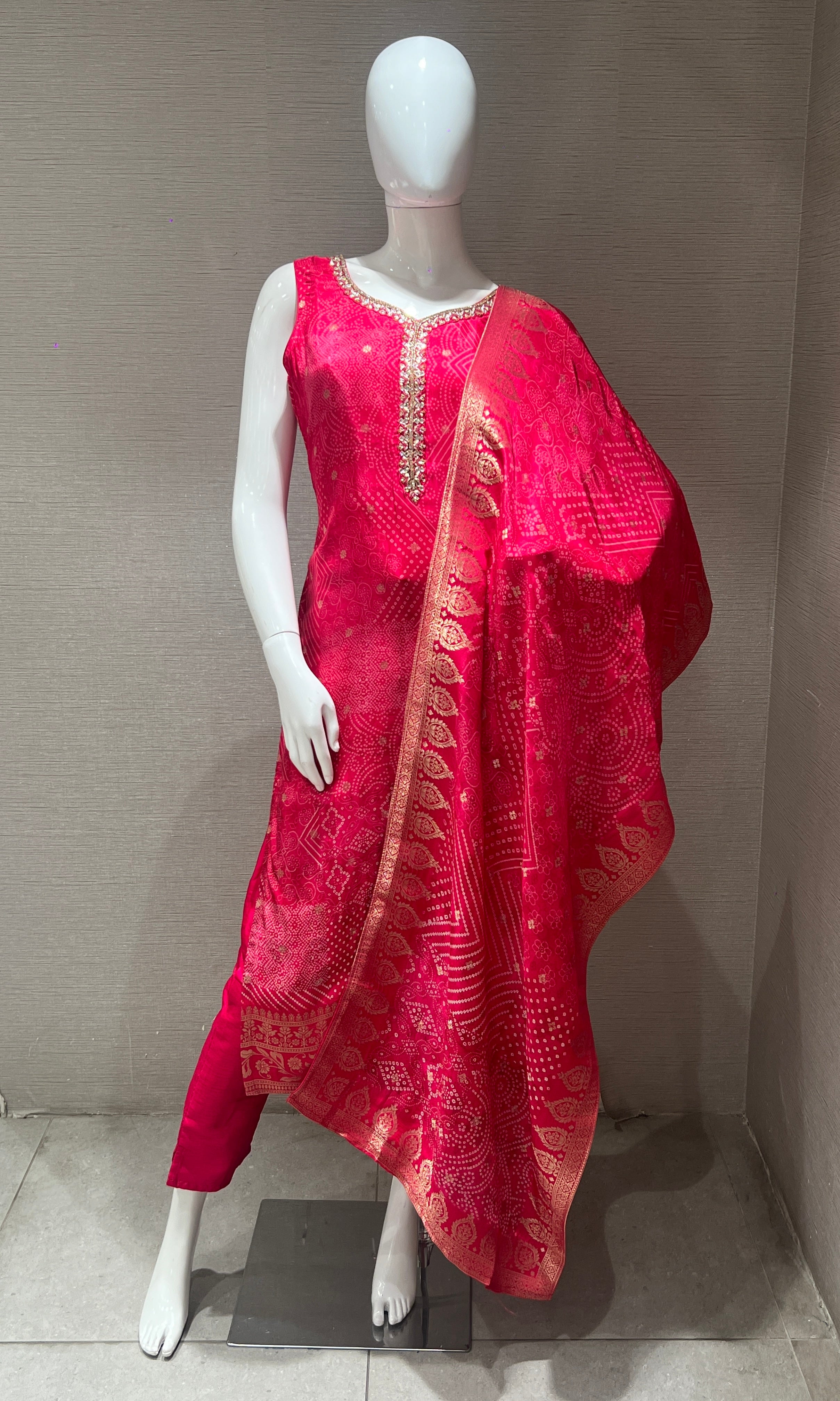 Pink Kurta set with Gold embroidery