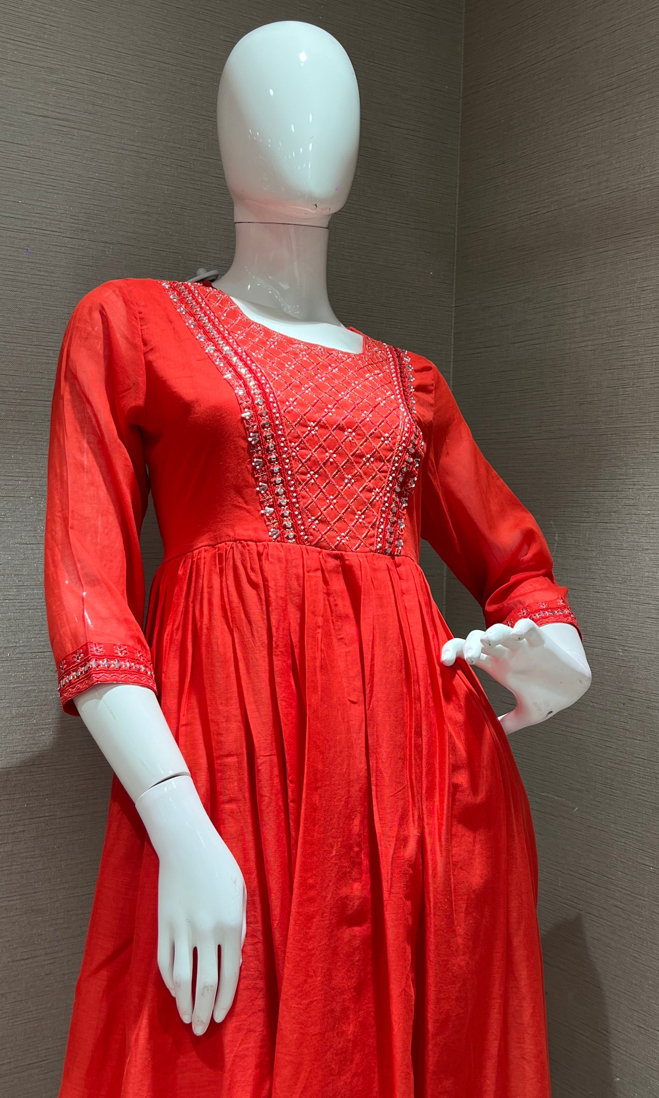 Red EMBROIDERED MUL CHANDERI kurta set