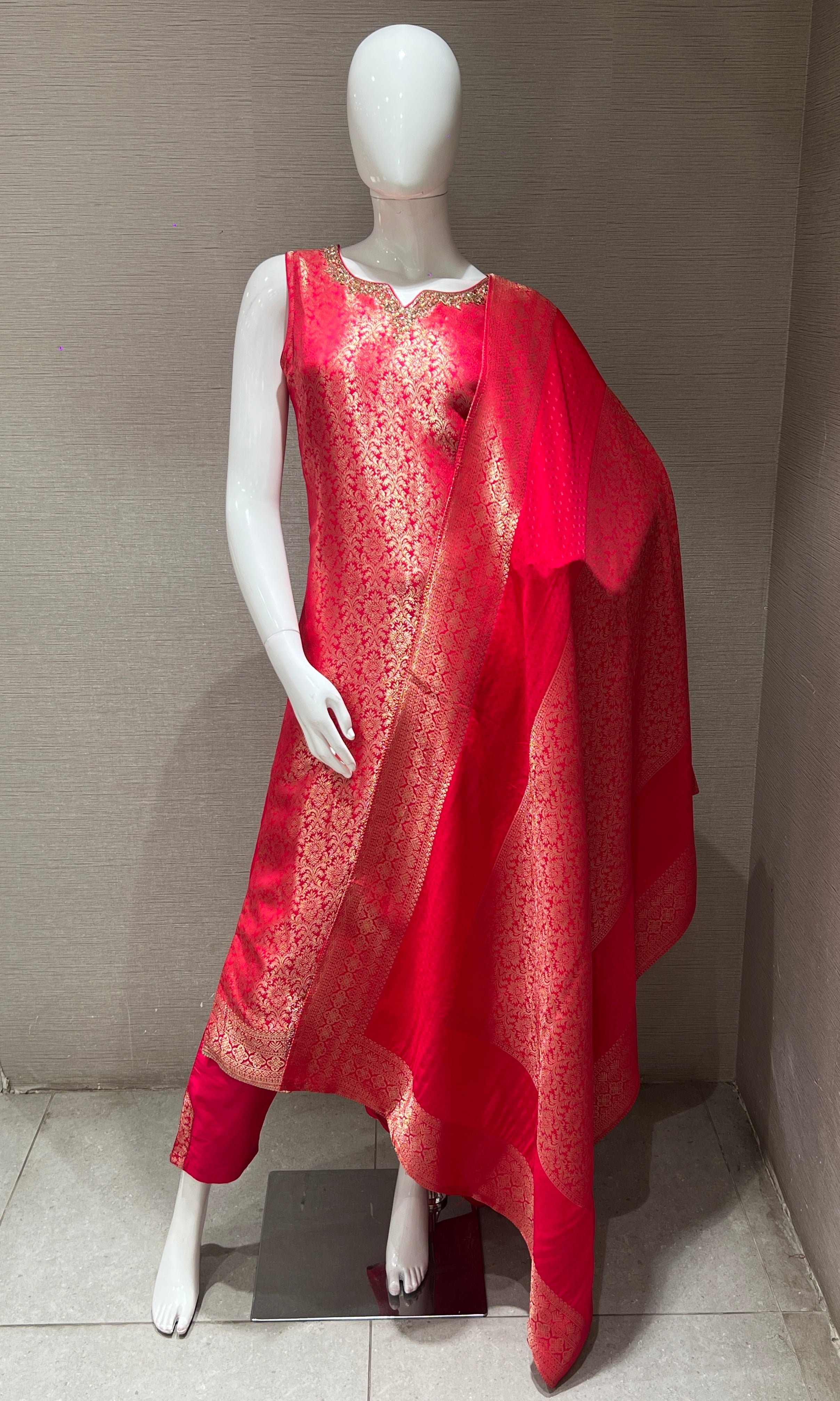 Rani pink embellished kurta set