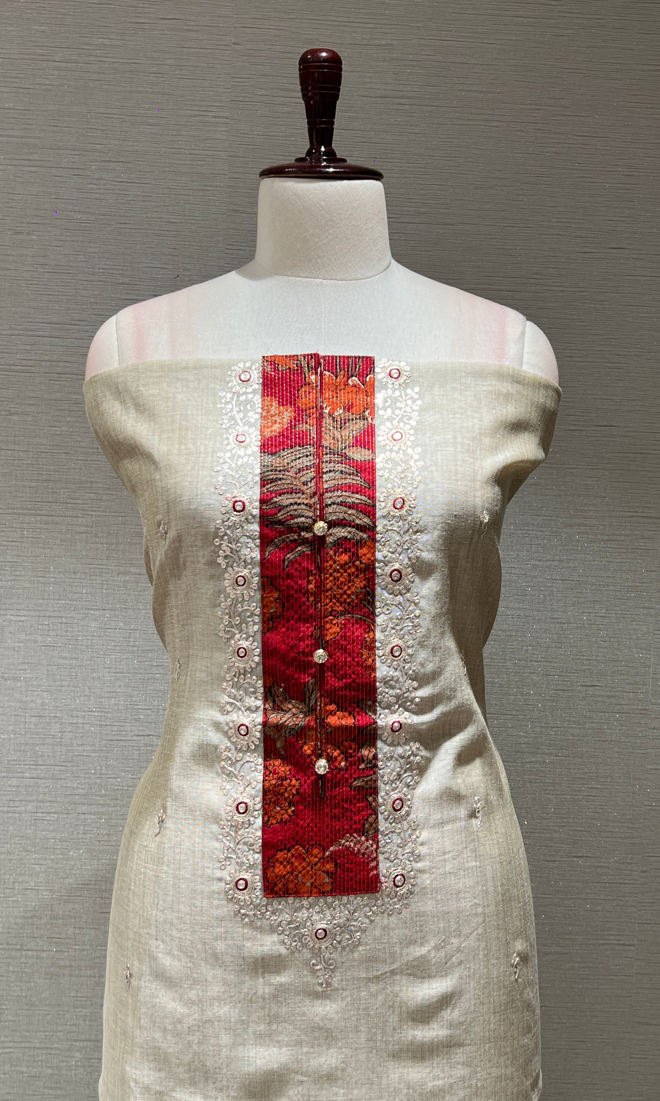 BEAGH AND RED DRESS MATERIAL