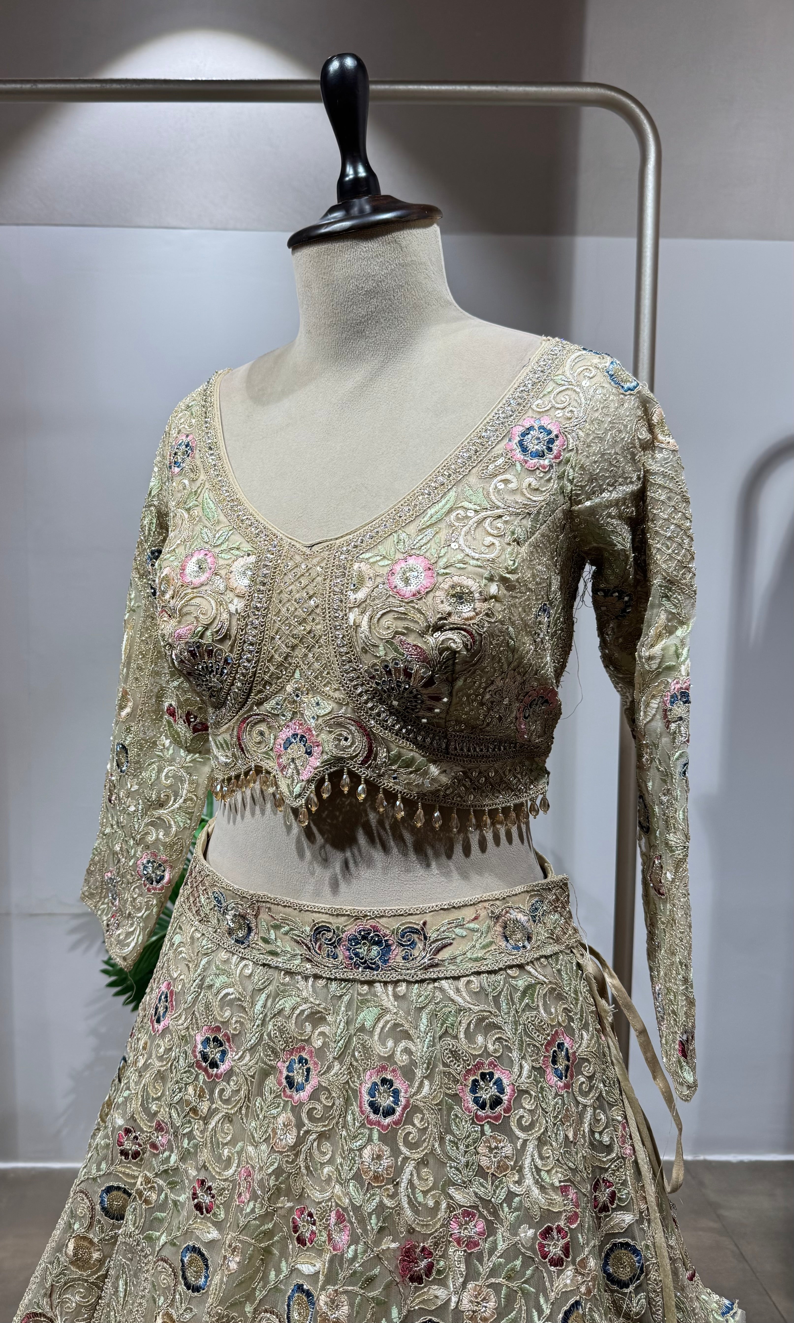 beagh gold bridal lehenga choli