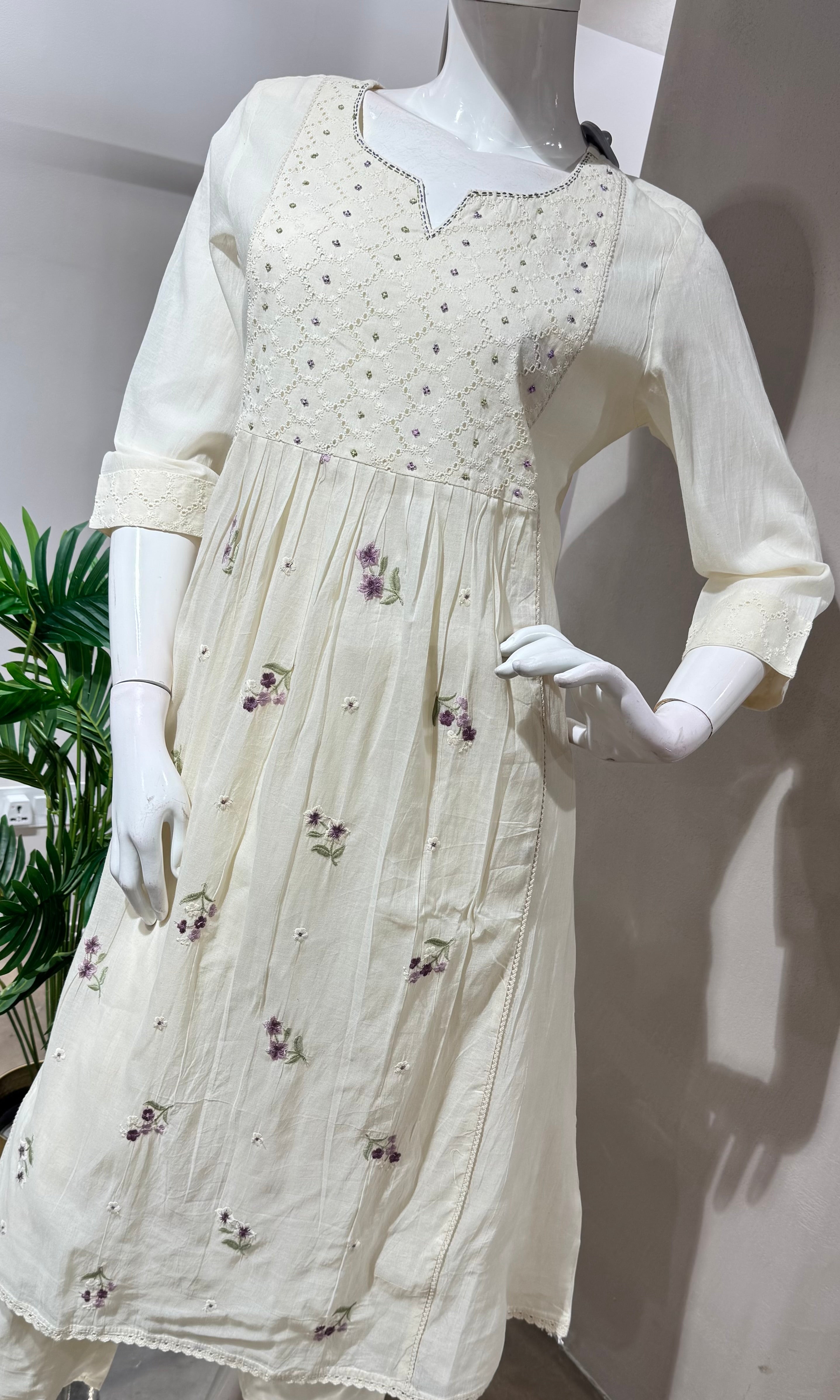WHITE LAVENDER FLORAL EMBROIDERY KURTA SET