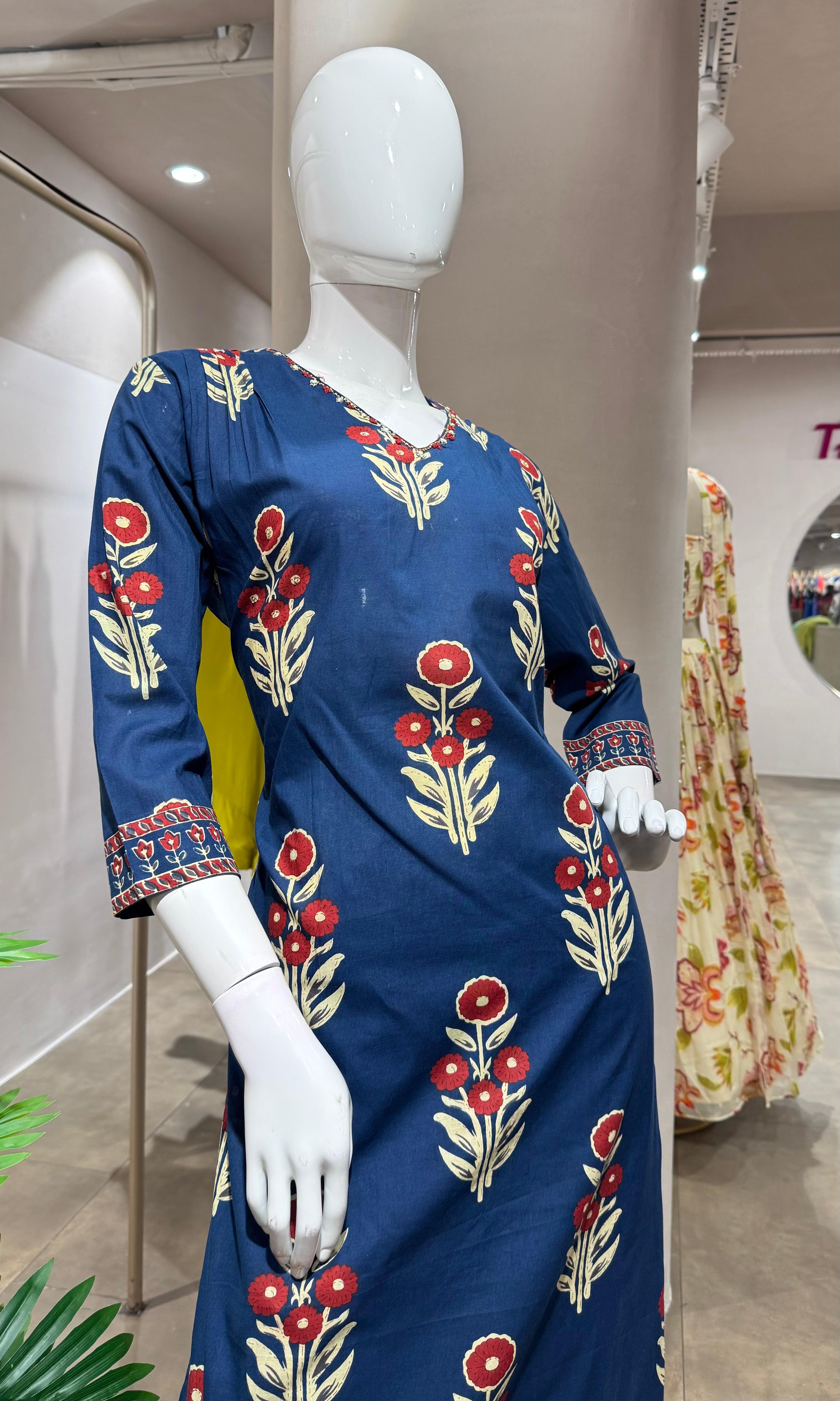BLUE FLORAL KURTI WITH BOTTOM
