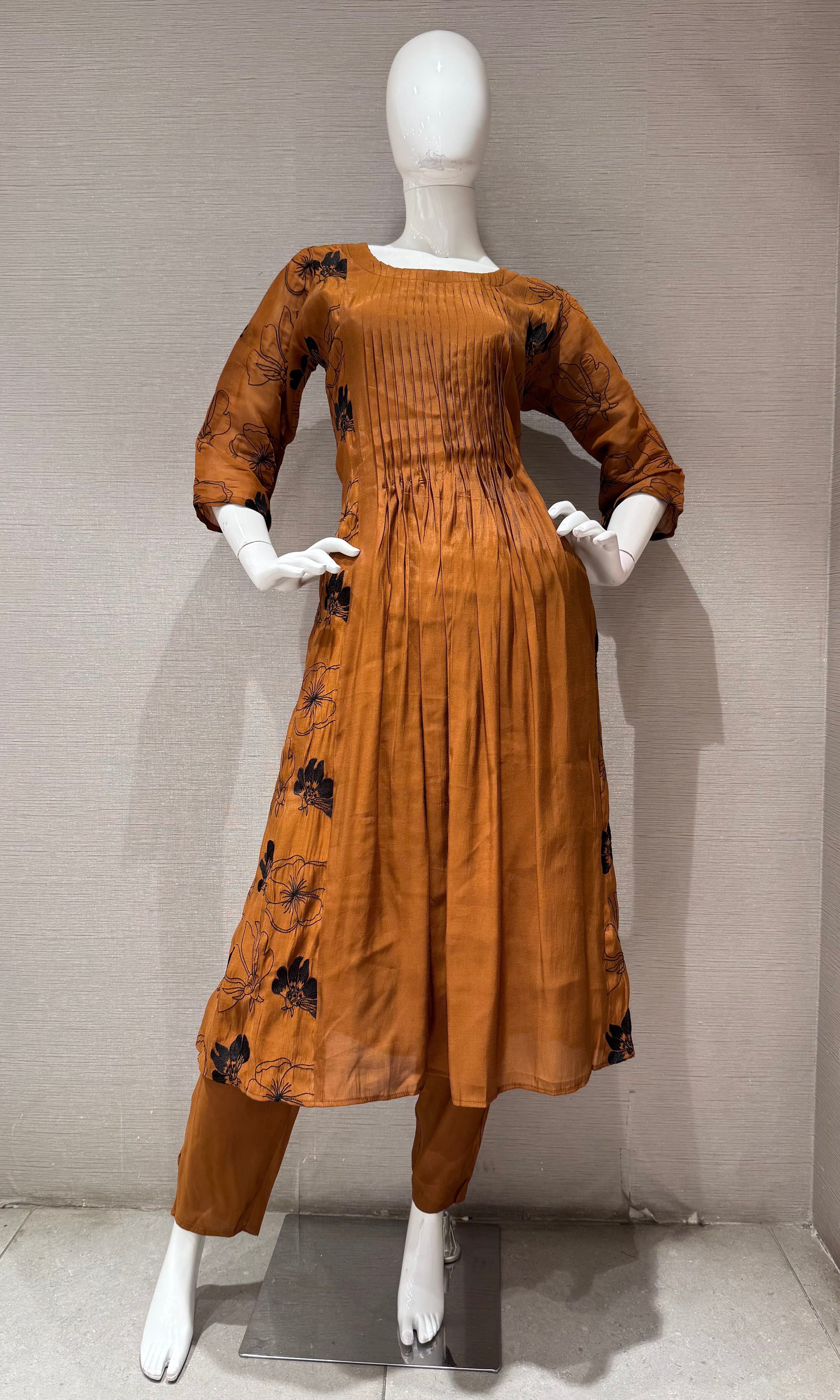 Carmel Floral Mul chanderi Kurta Set