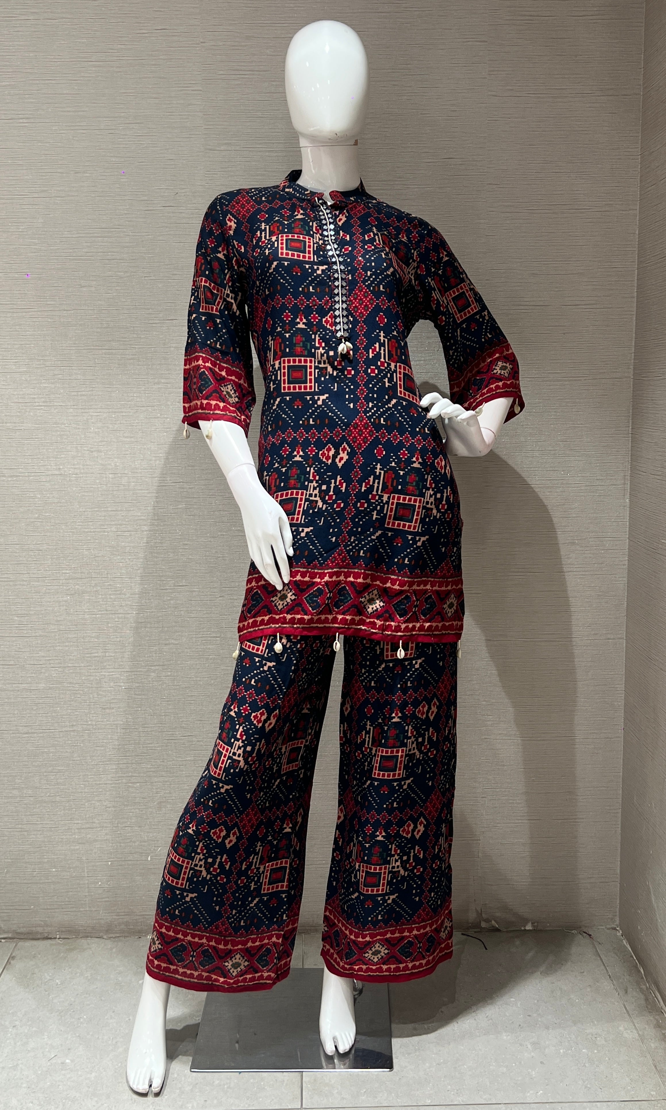 navy blue and red printed cord set