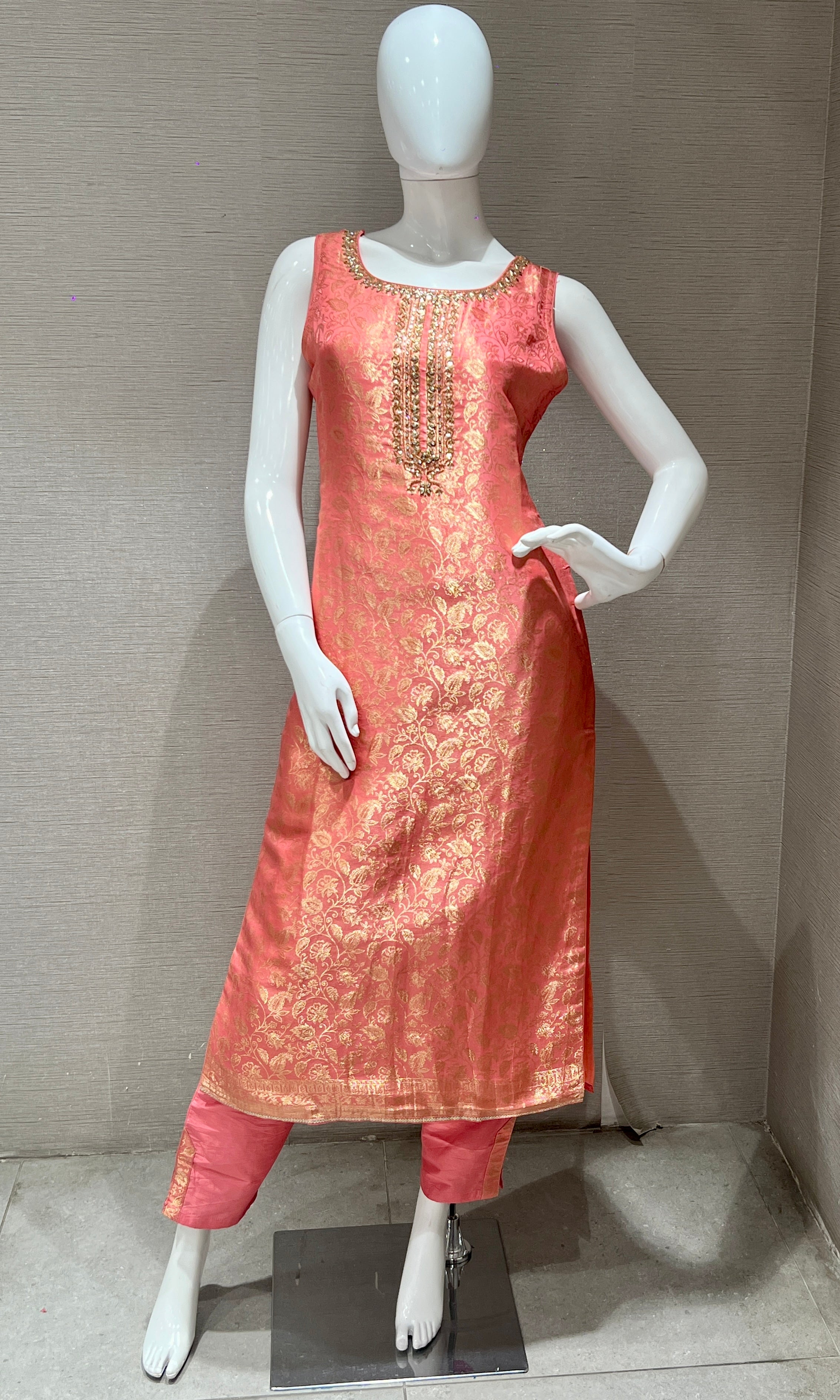 Baby Pink kurta set with banarasi dupatta