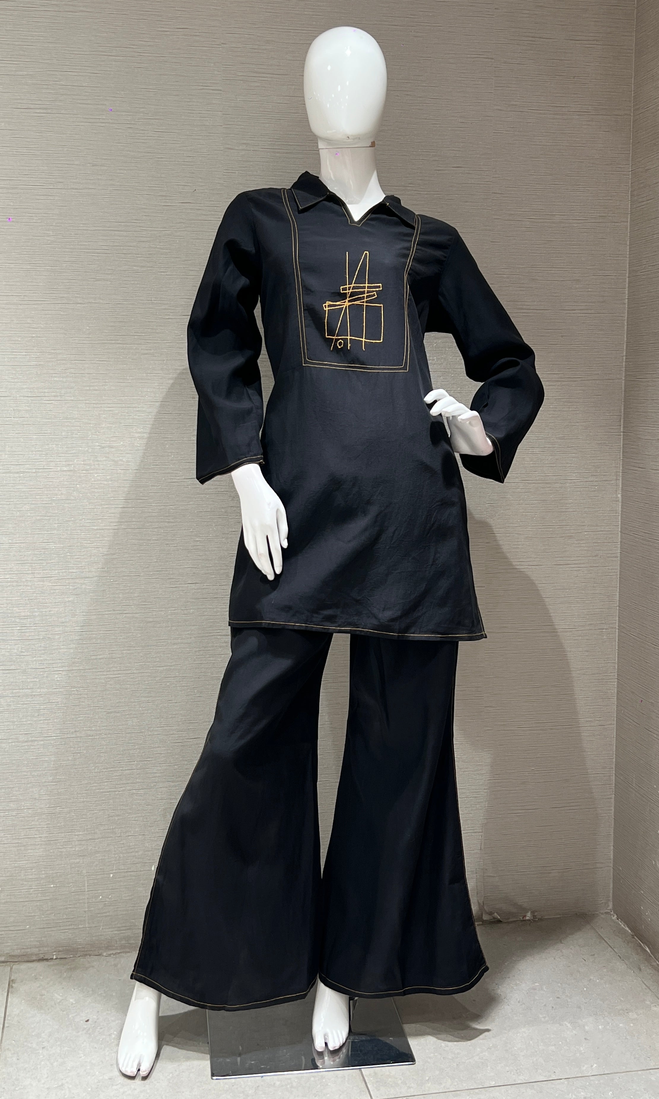 Black ELEGANT CORD SET