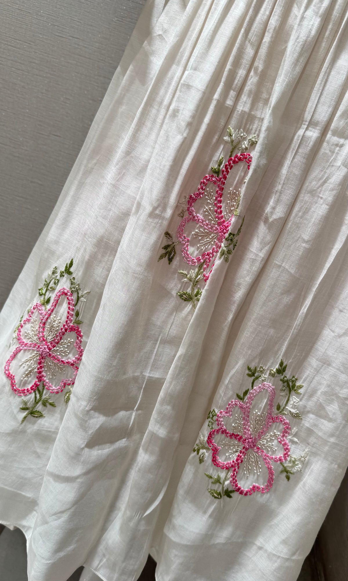 Cream Mul Cotton Floral Printed Kurta set & Dupatta