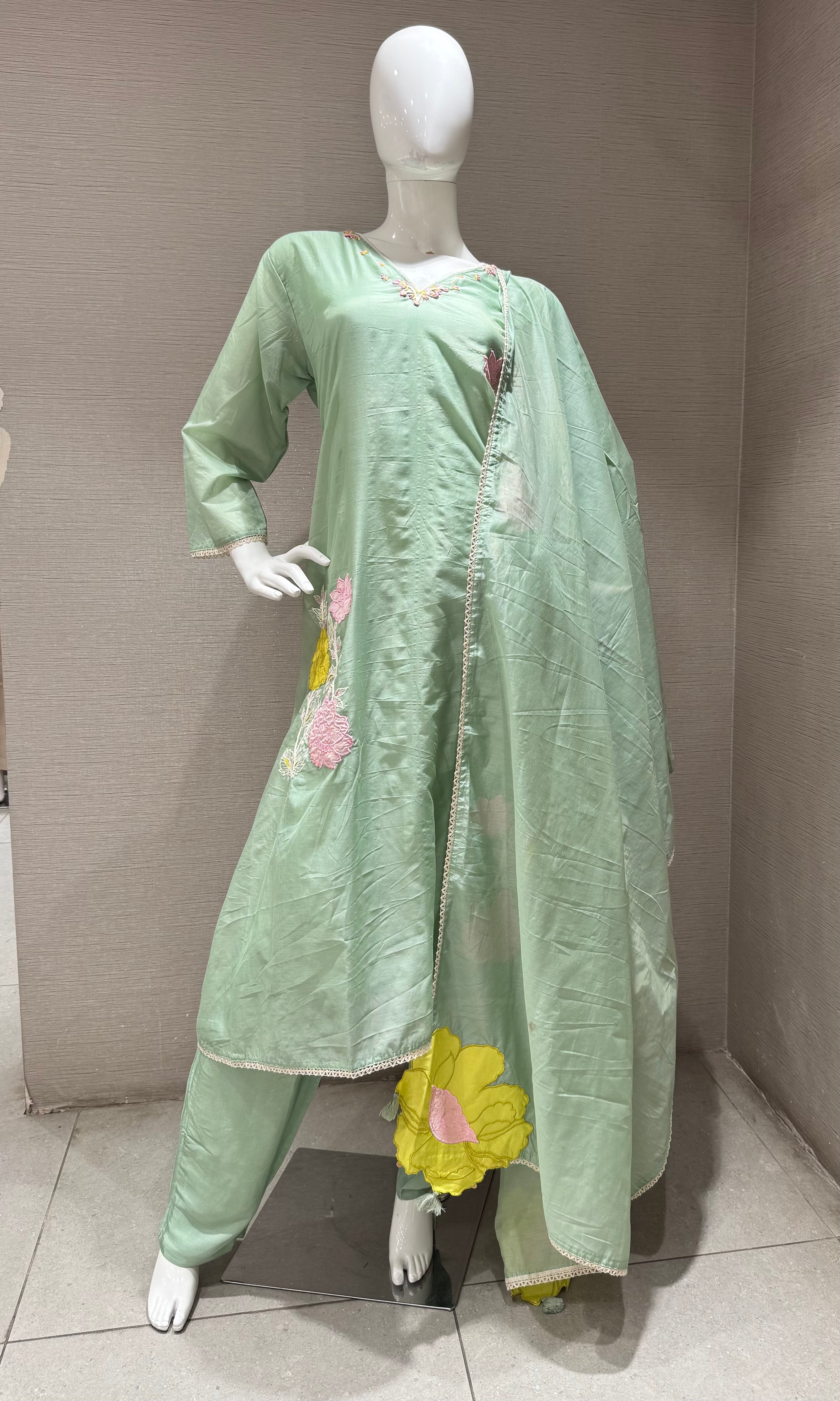 pistachio green kurta set with floral embroidery