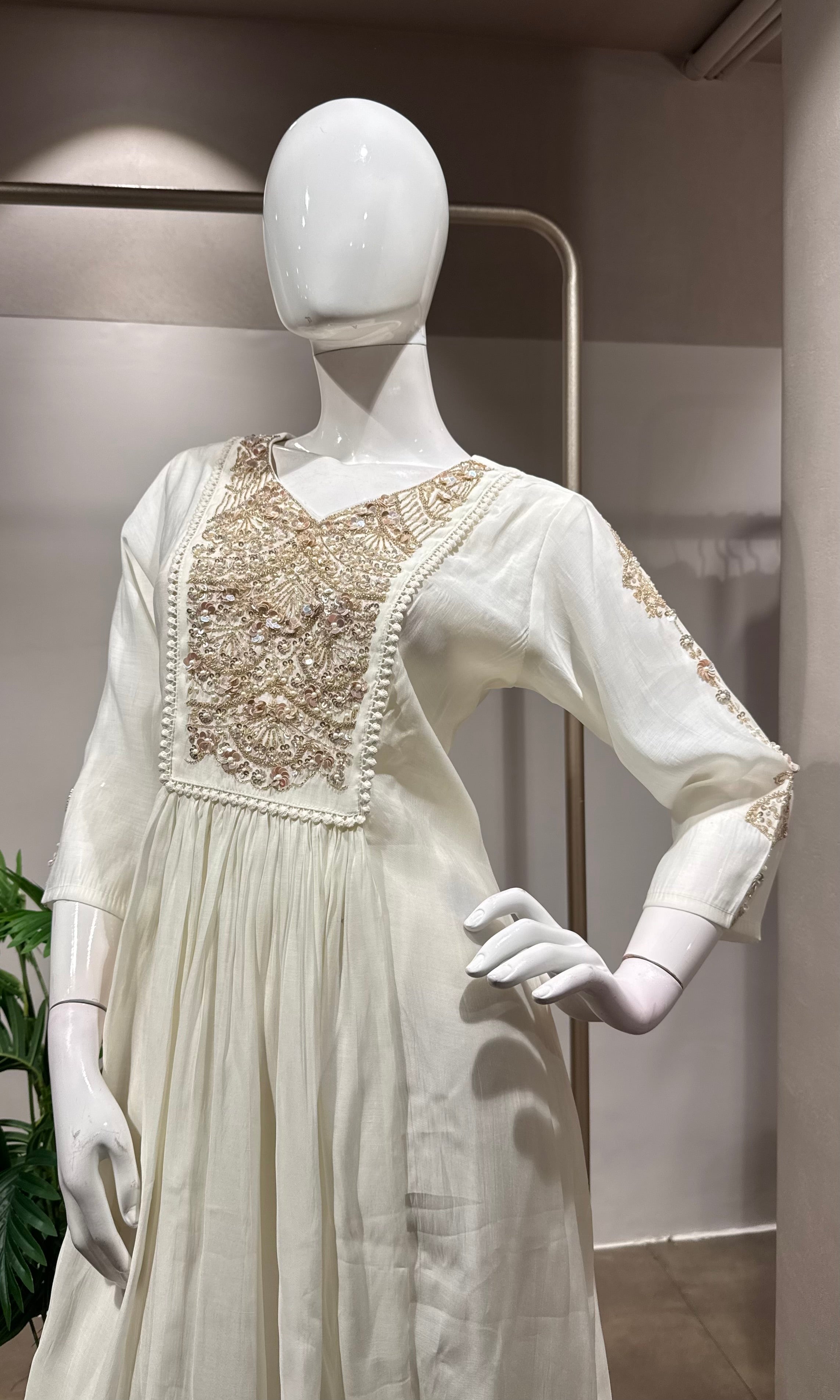 CREAM GOLDEN MUL CHANDERI KURTA SET