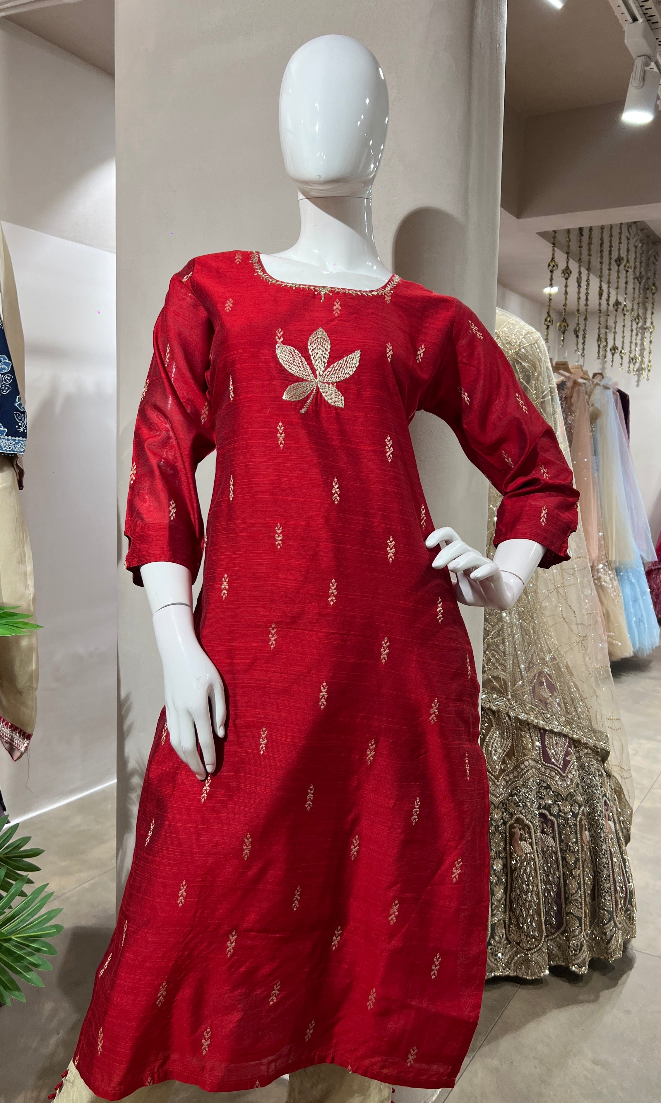 RED ETHNIC KURTA SET WITH DUPATTA