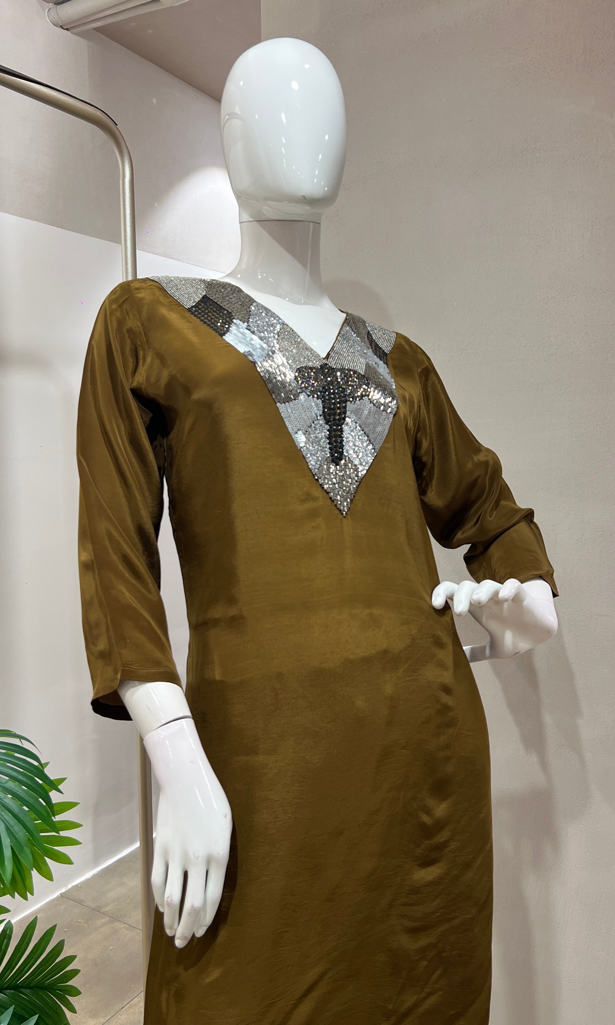 MEHANDI GREEN ELEGANT V NECK CORD SET