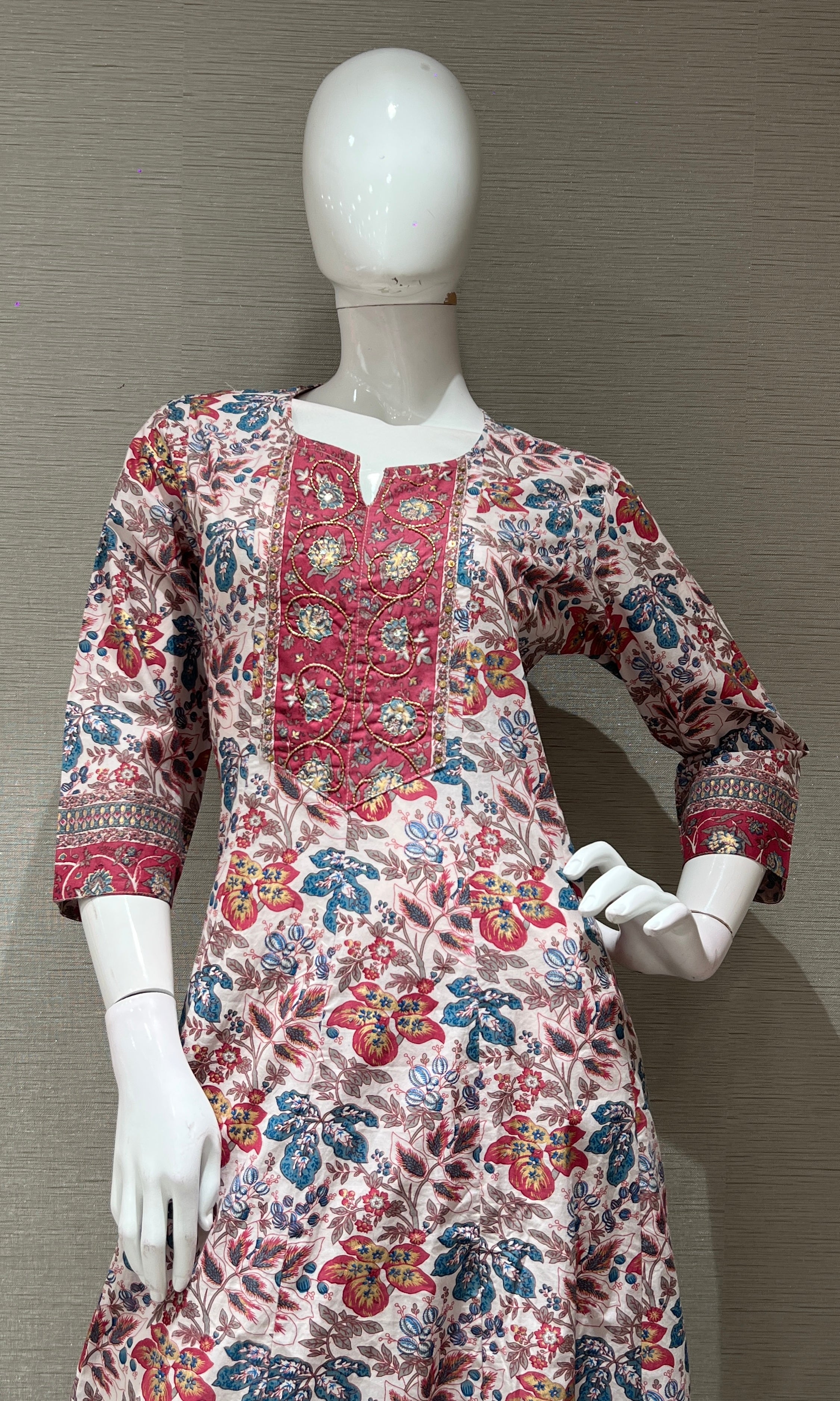 Pink ETHNIC FLORAL PRINT kurta set