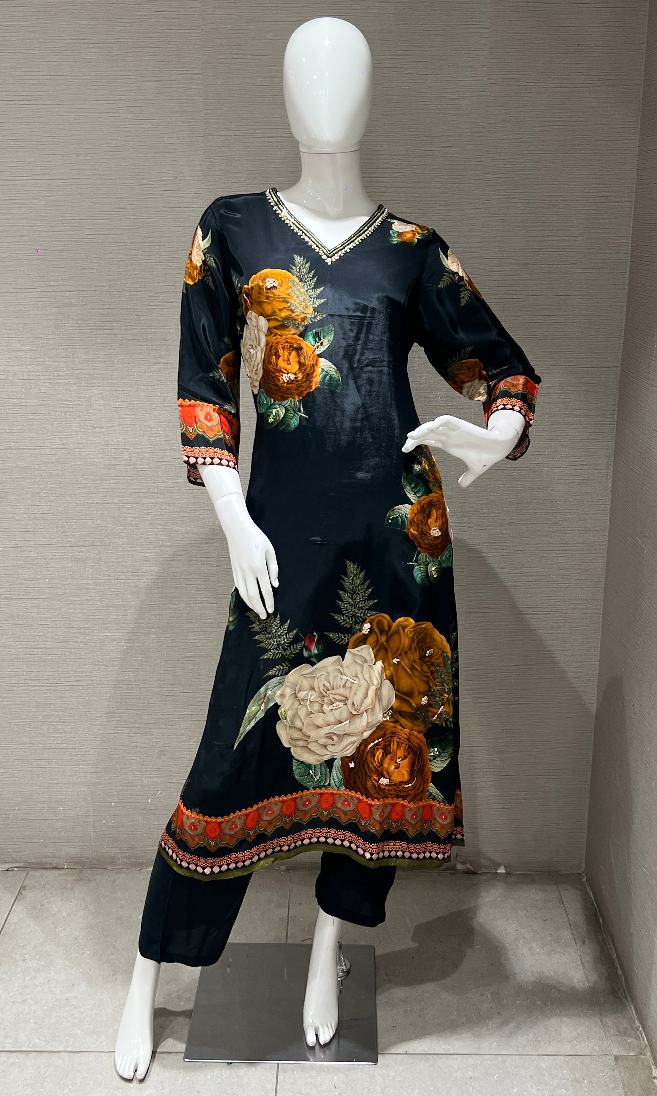 Black Elegant Floral Printed KURTA SET