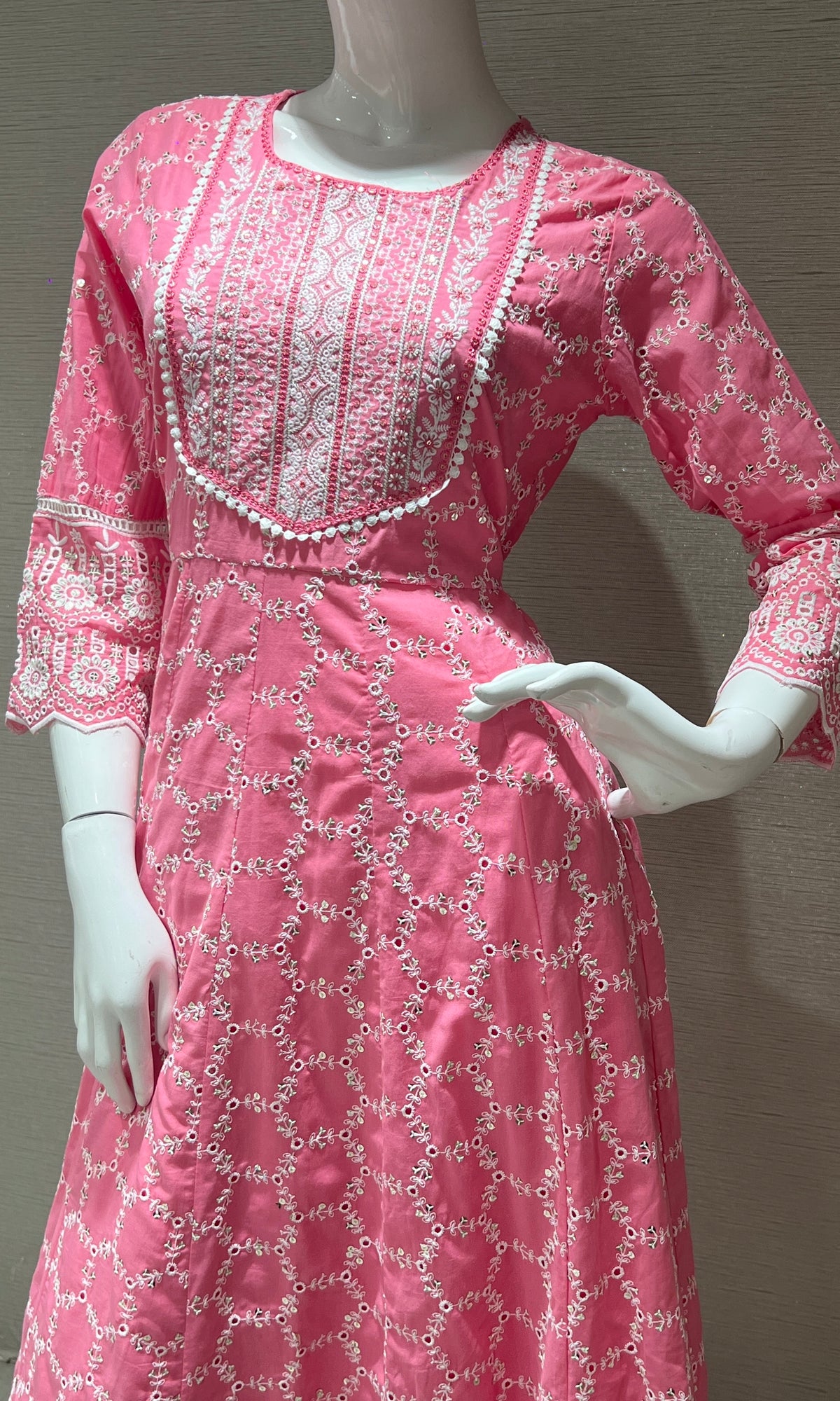 Pink embroidery kurta set