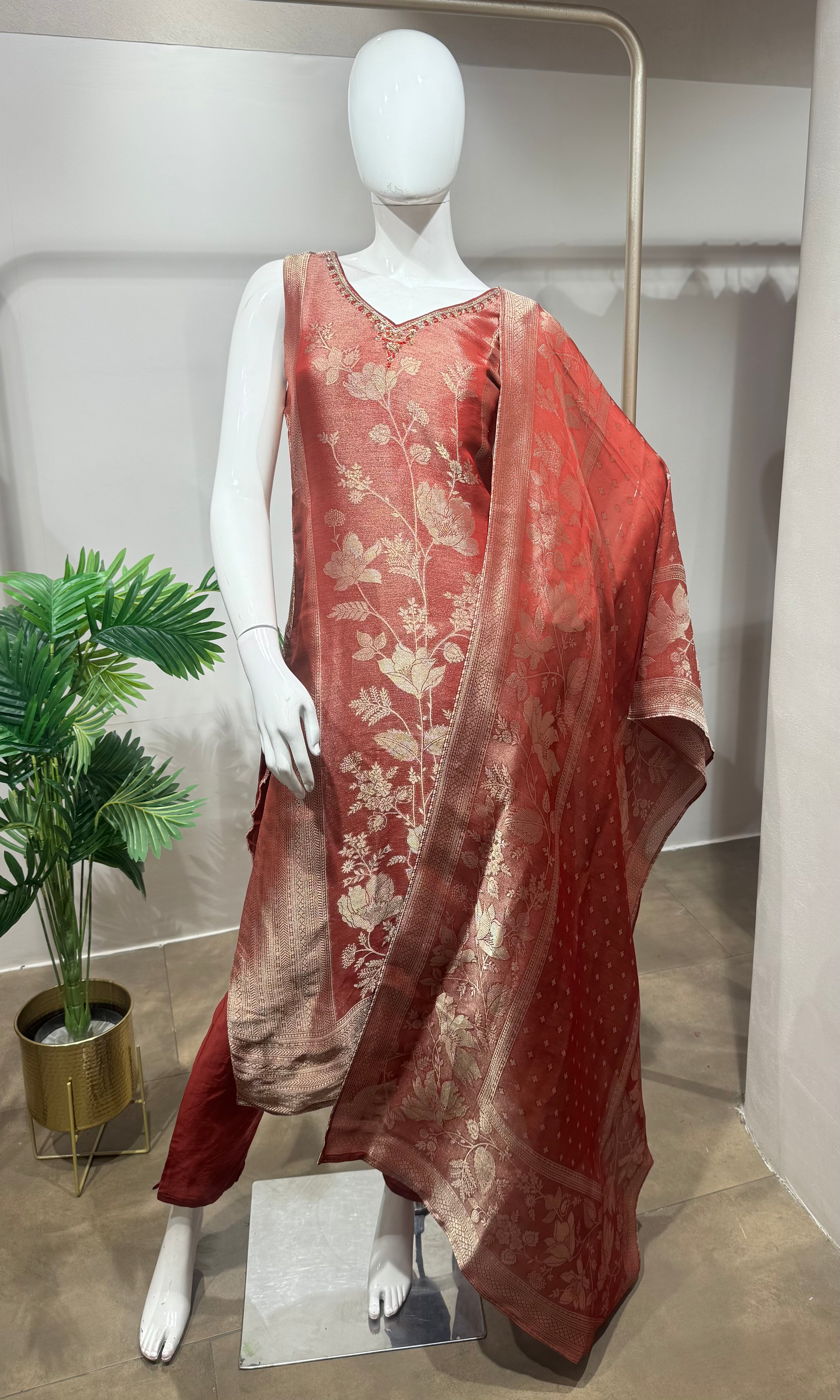 Maroon floral banarasi kurta set