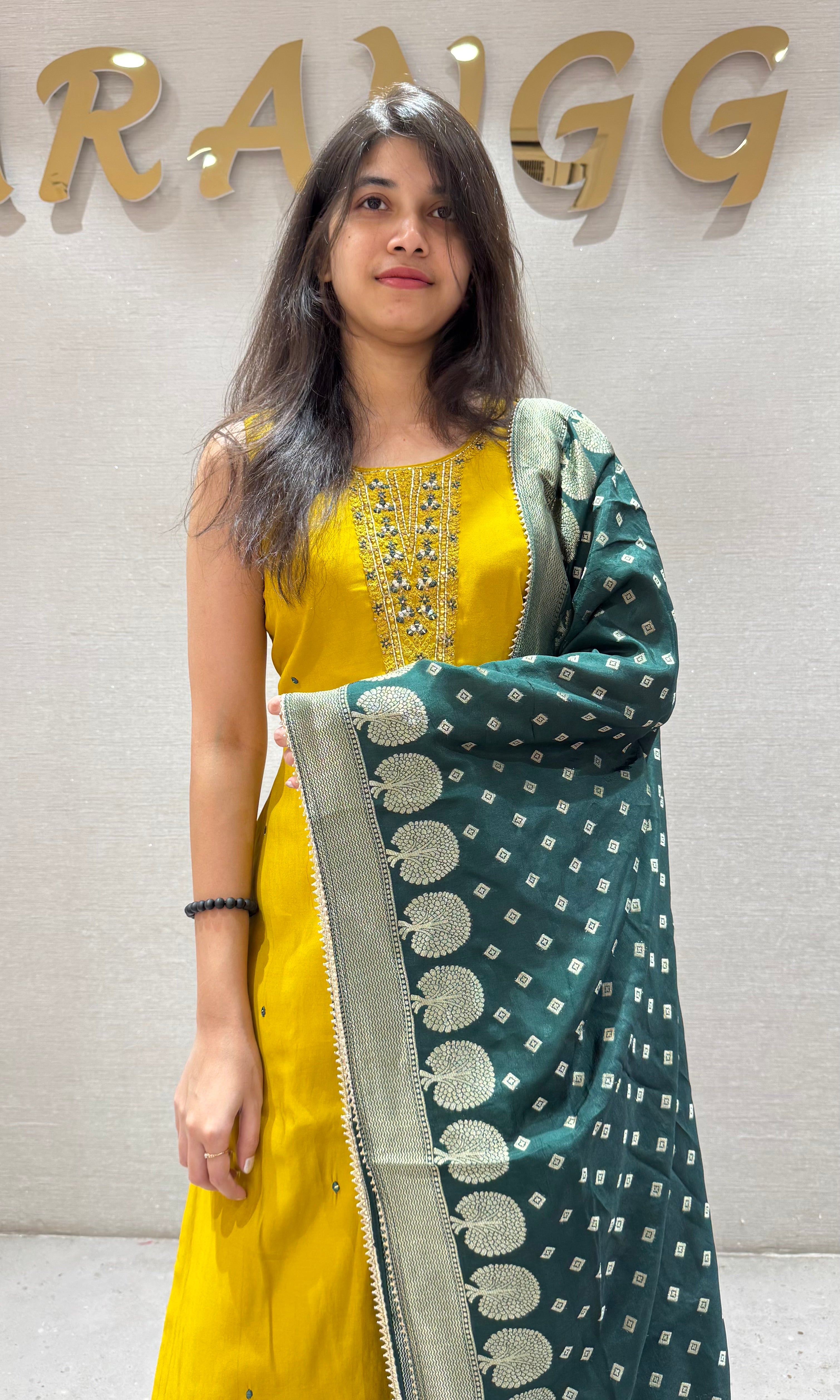 Light yellow kurta set WITH GREEN DUPATTA