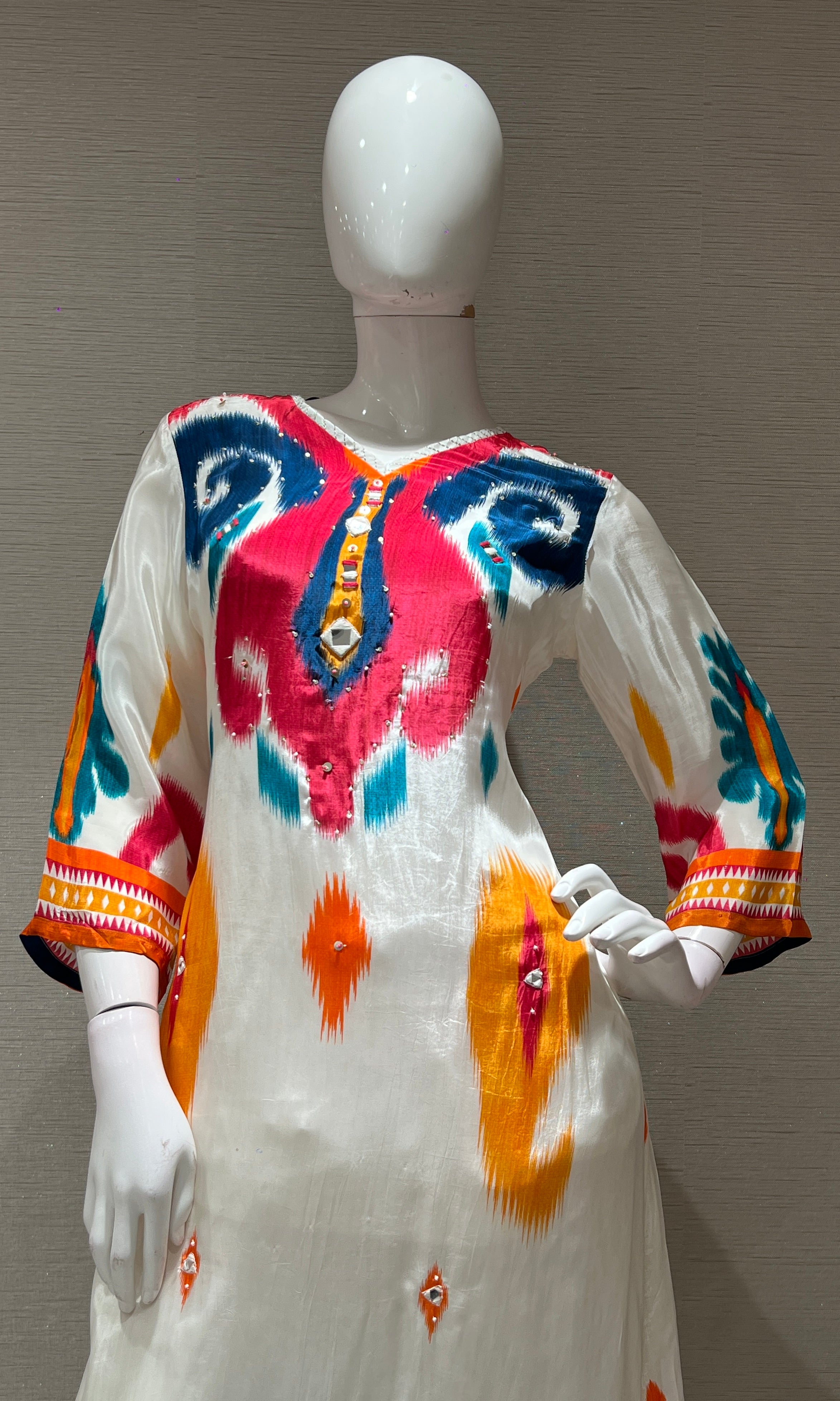 Cream multi coloured ethnic kurta set