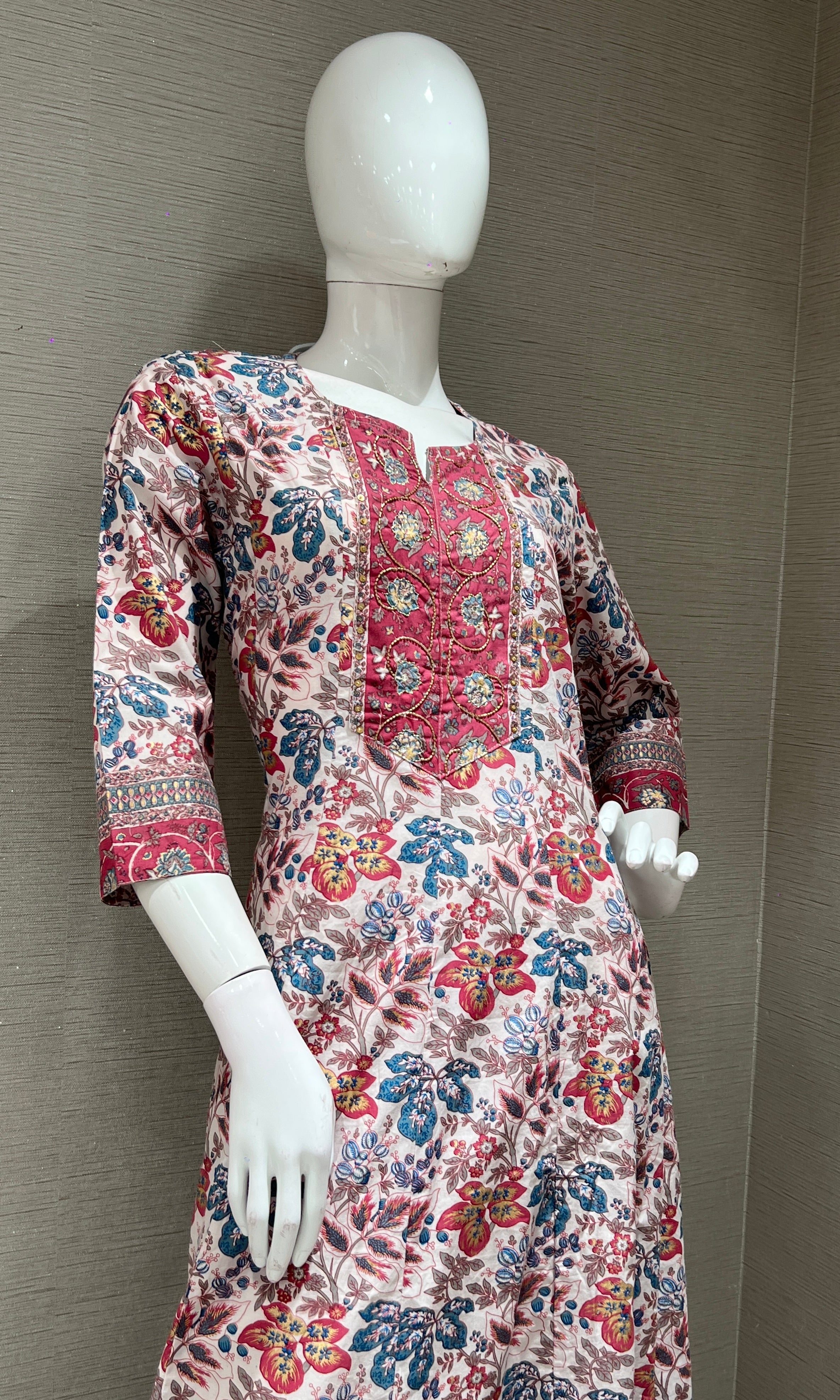 Pink ETHNIC FLORAL PRINT kurta set