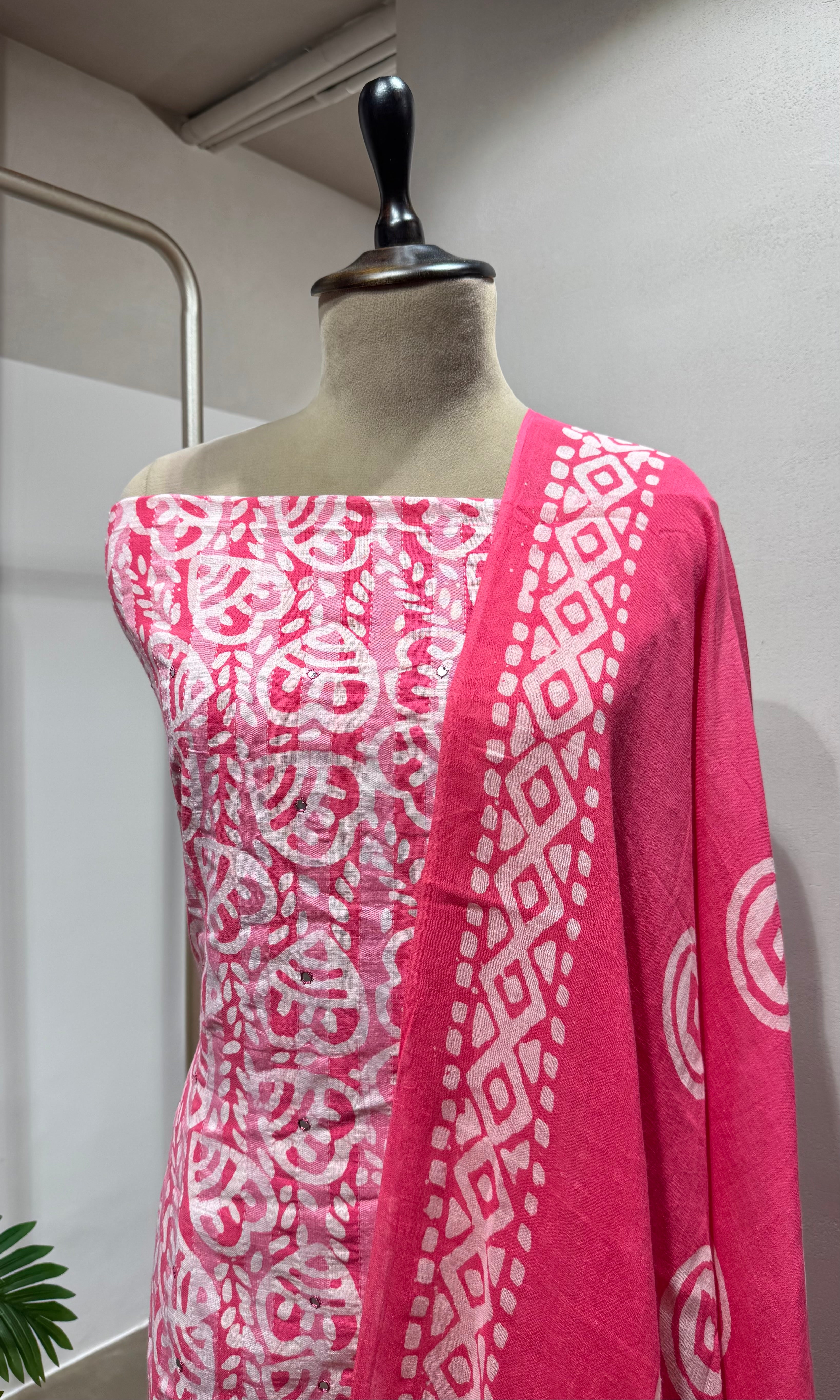 PINK ETHNIC PRINTED DRESS MATERIAL