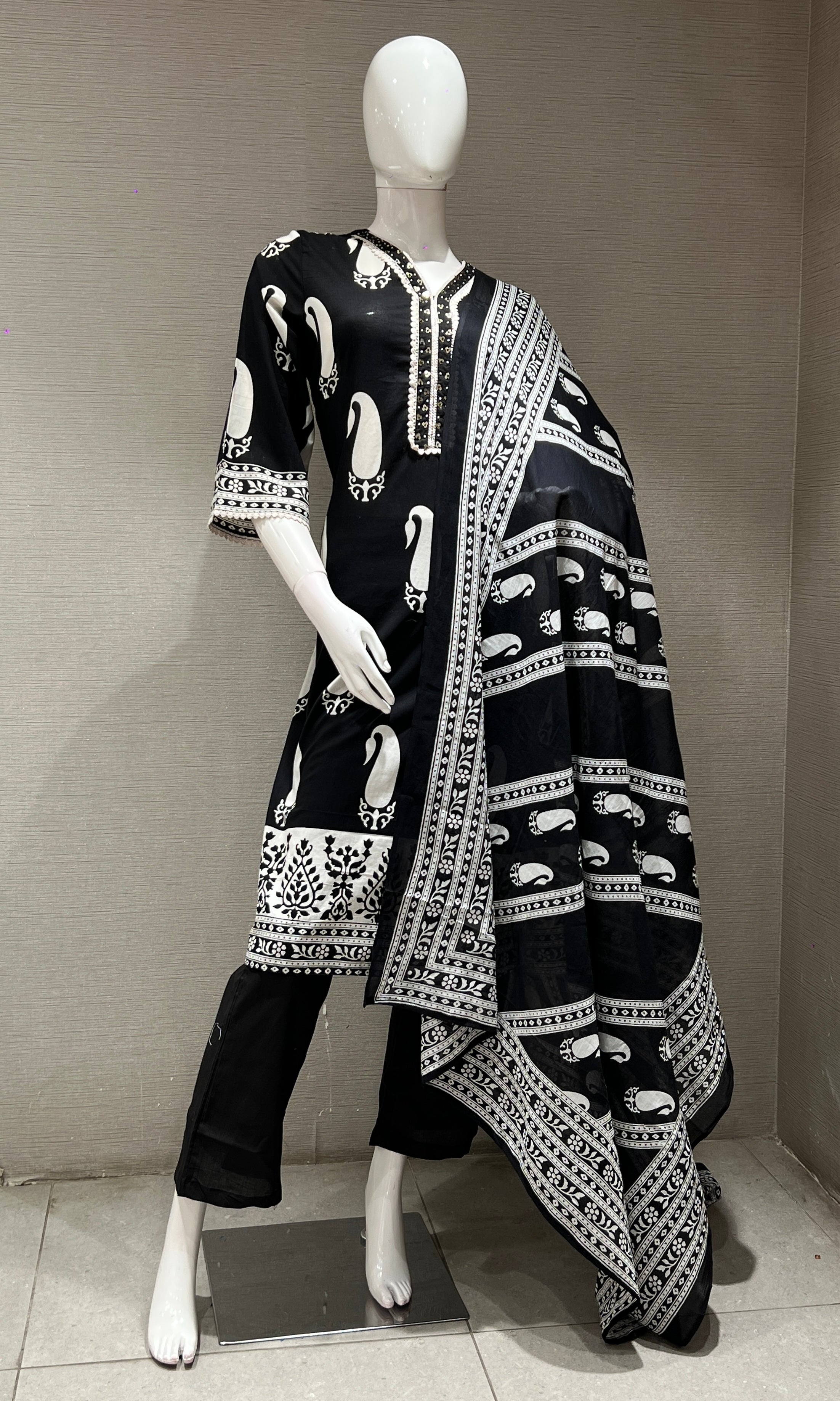 Black EMBROIDERED PRINTED KURTA SET