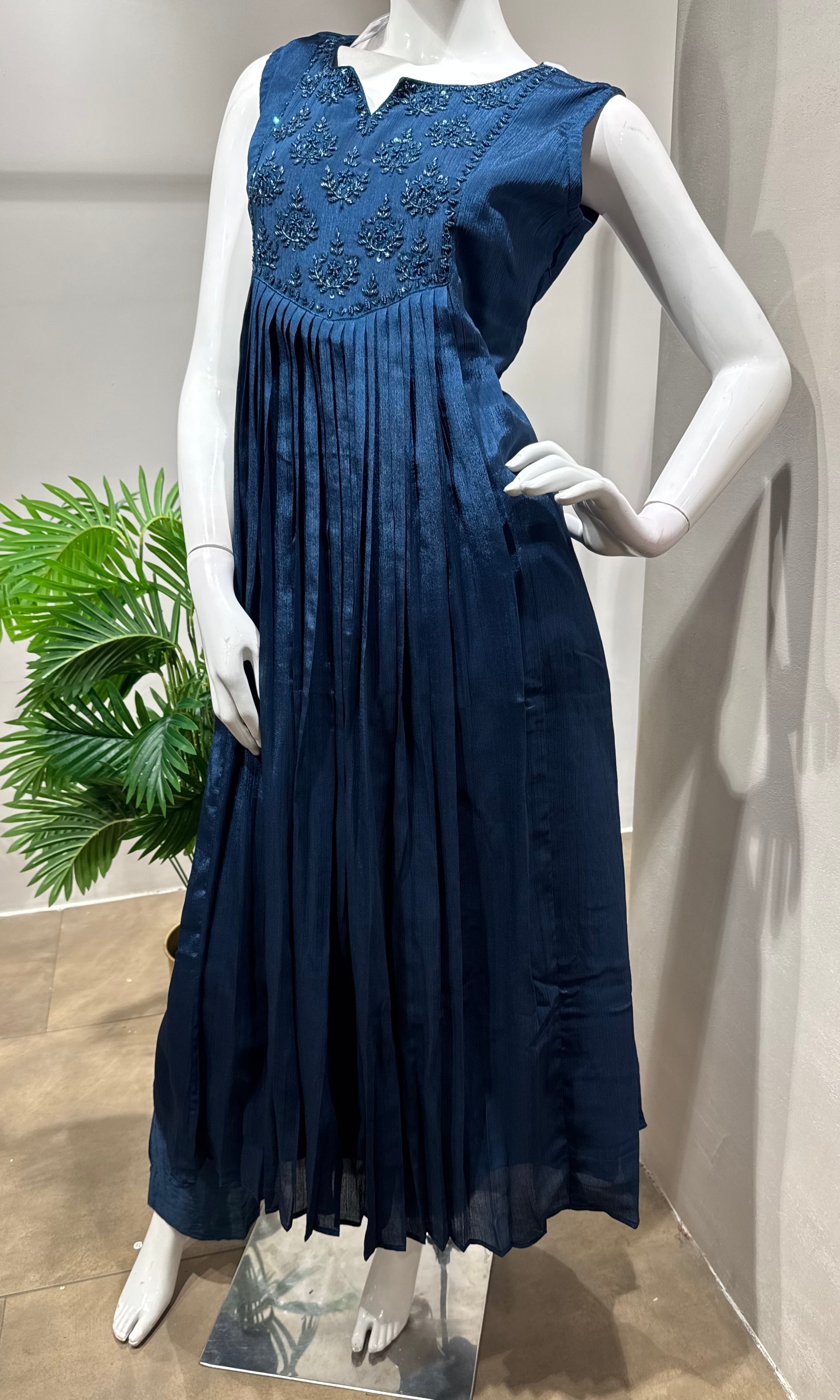 blue embroidered kurta set