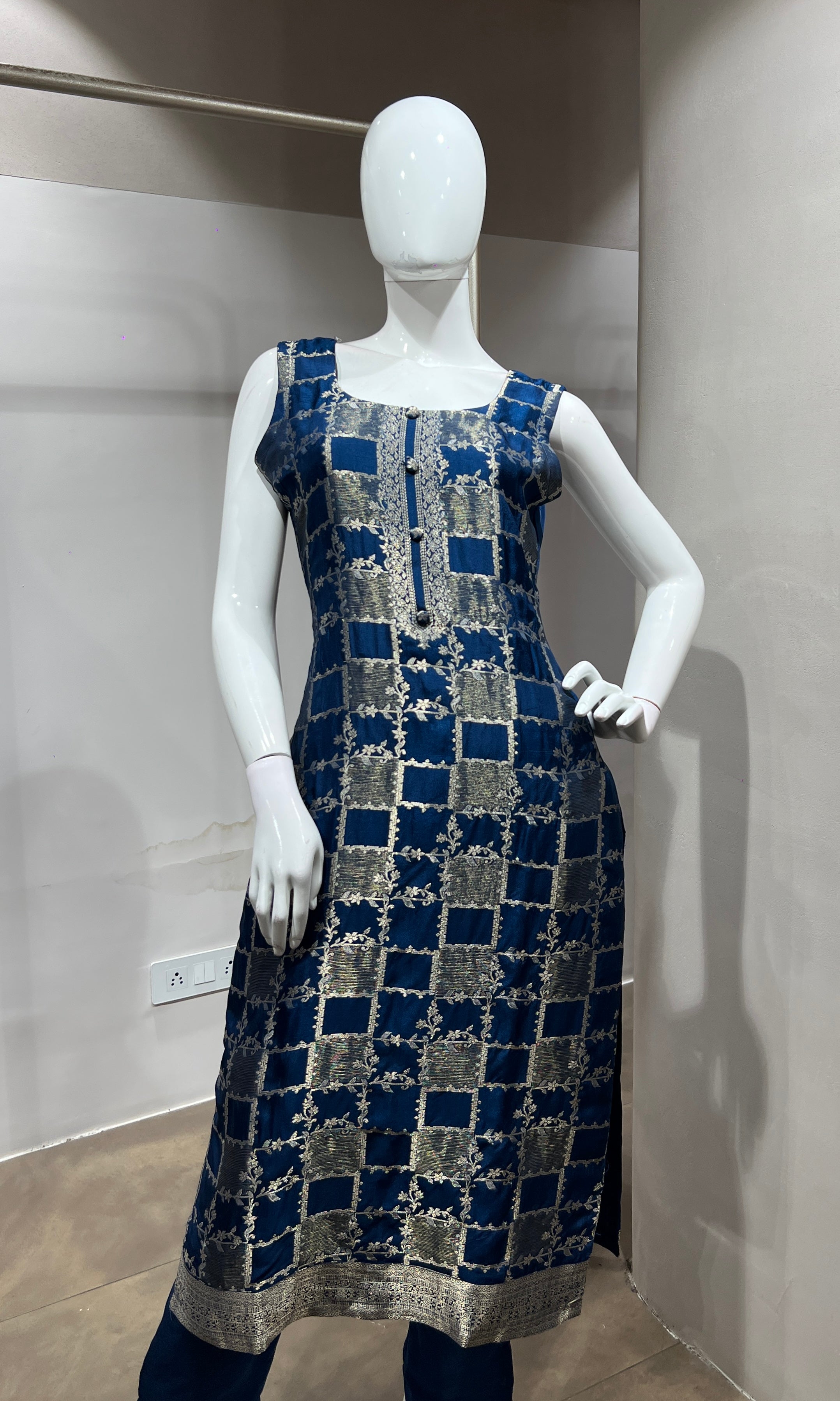 Dark blue Silk Embroidered Zari Kurta Set